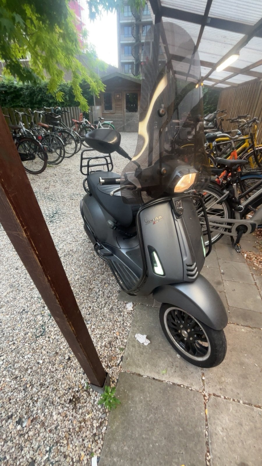 Vespa sprint 2017 + full option, Fietsen en Brommers, Scooters | Vespa, Ophalen, Benzine