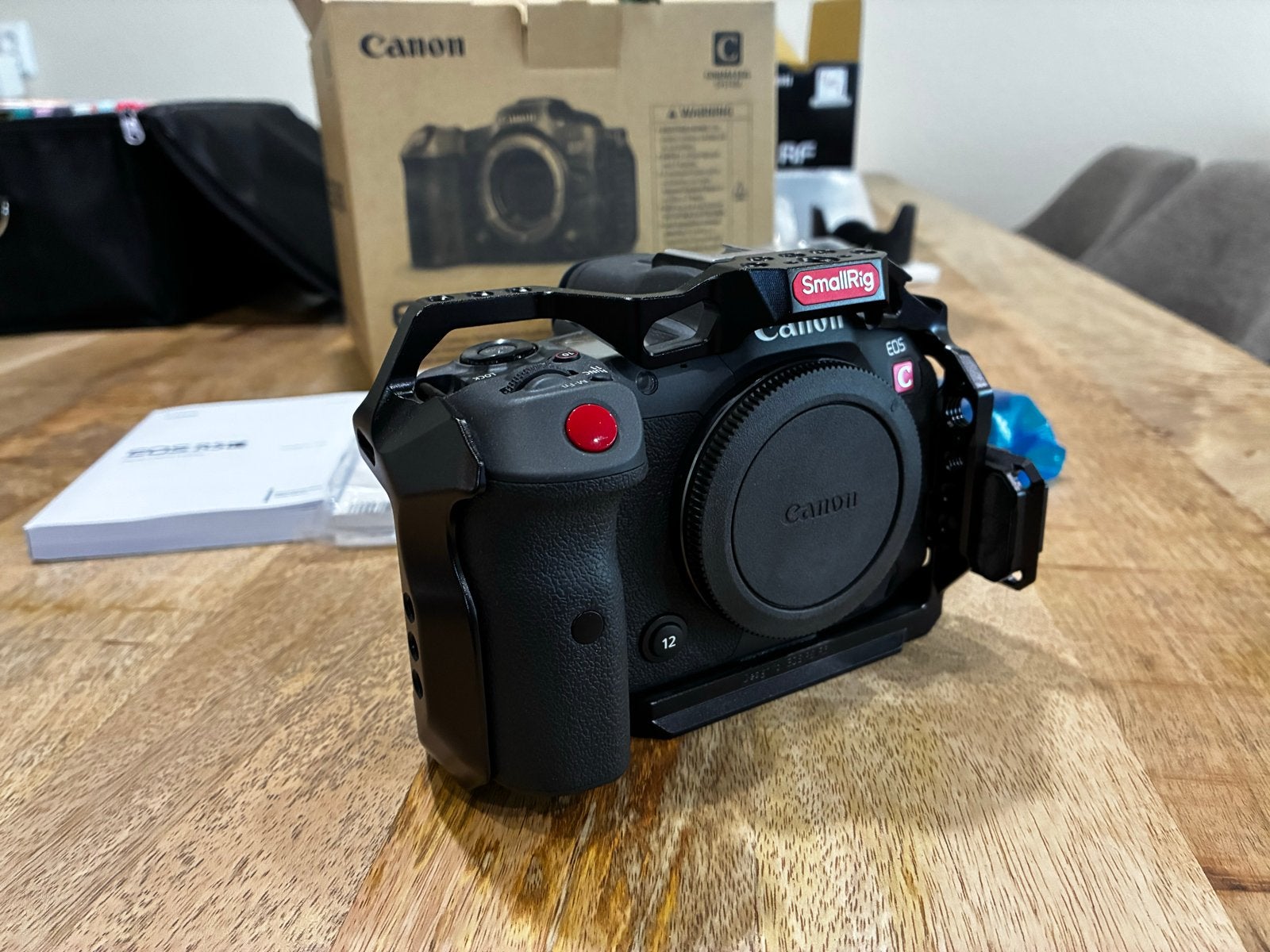 Canon EOS R5 C - Nieuwstaat inc. cage, Ophalen, Canon, Touchscreen, Zo goed als nieuw