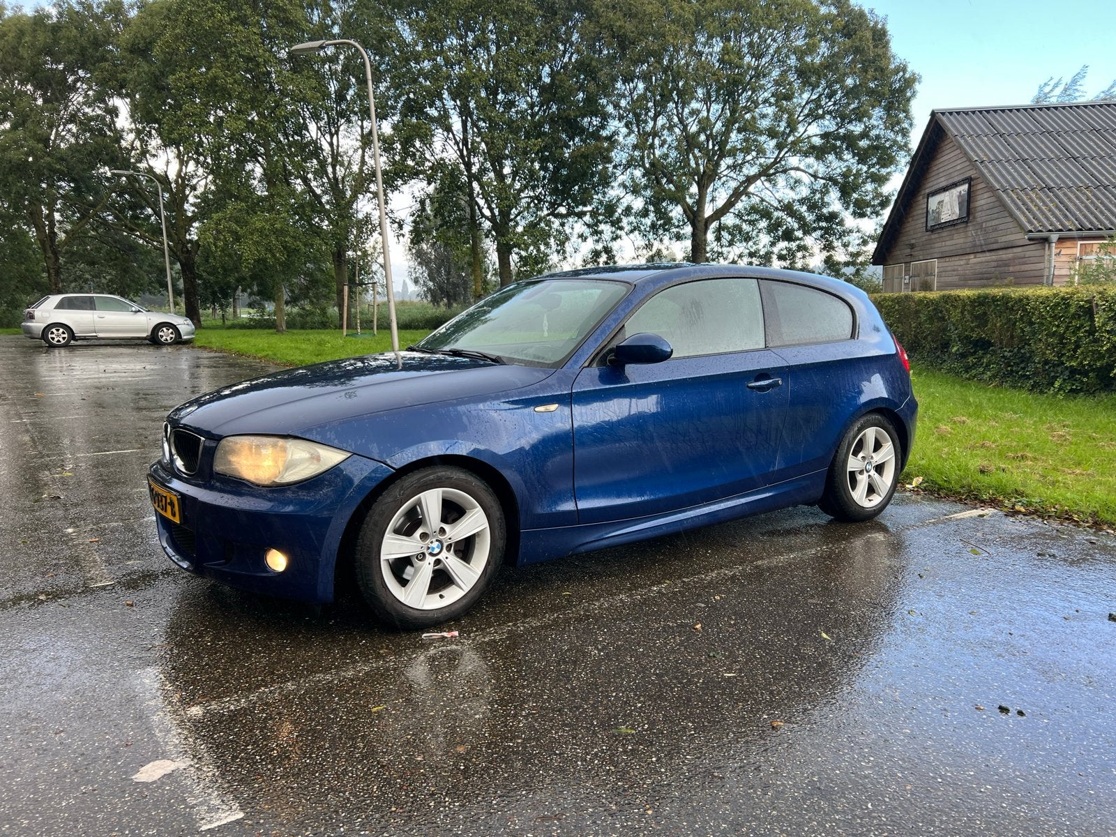 BMW 1-Serie 2.0 118I 3DR 2007 Blauw, Auto's, 1-Serie, Achterwielaandrijving, 1995 cc, Zwart