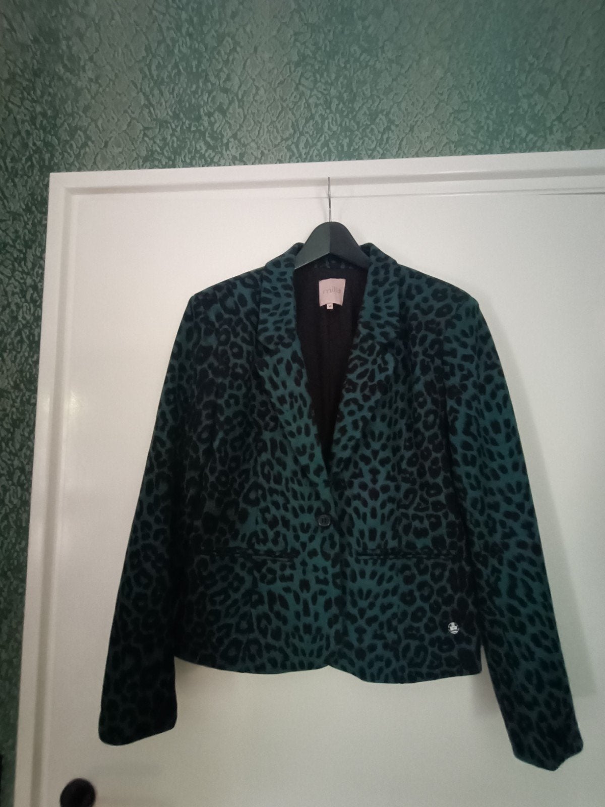 Groen-zwarte luipaardprint blazer - Milla - maat 38, Maat 38/40 (M), Ophalen of Verzenden, Jasje, Groen