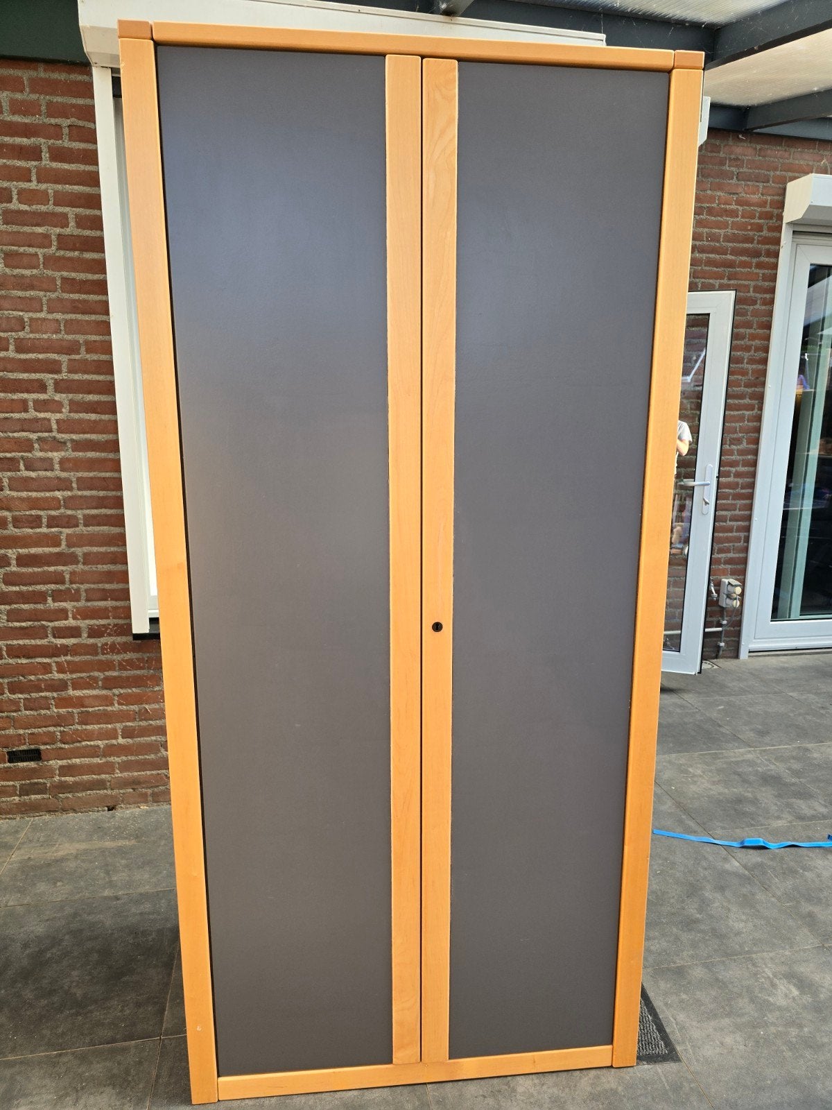Houten opbergkast, Huis en Inrichting, Kasten | Roldeurkasten en Archiefkasten, Gebruikt, 100 tot 150 cm, 200 cm of meer, Ophalen of Verzenden