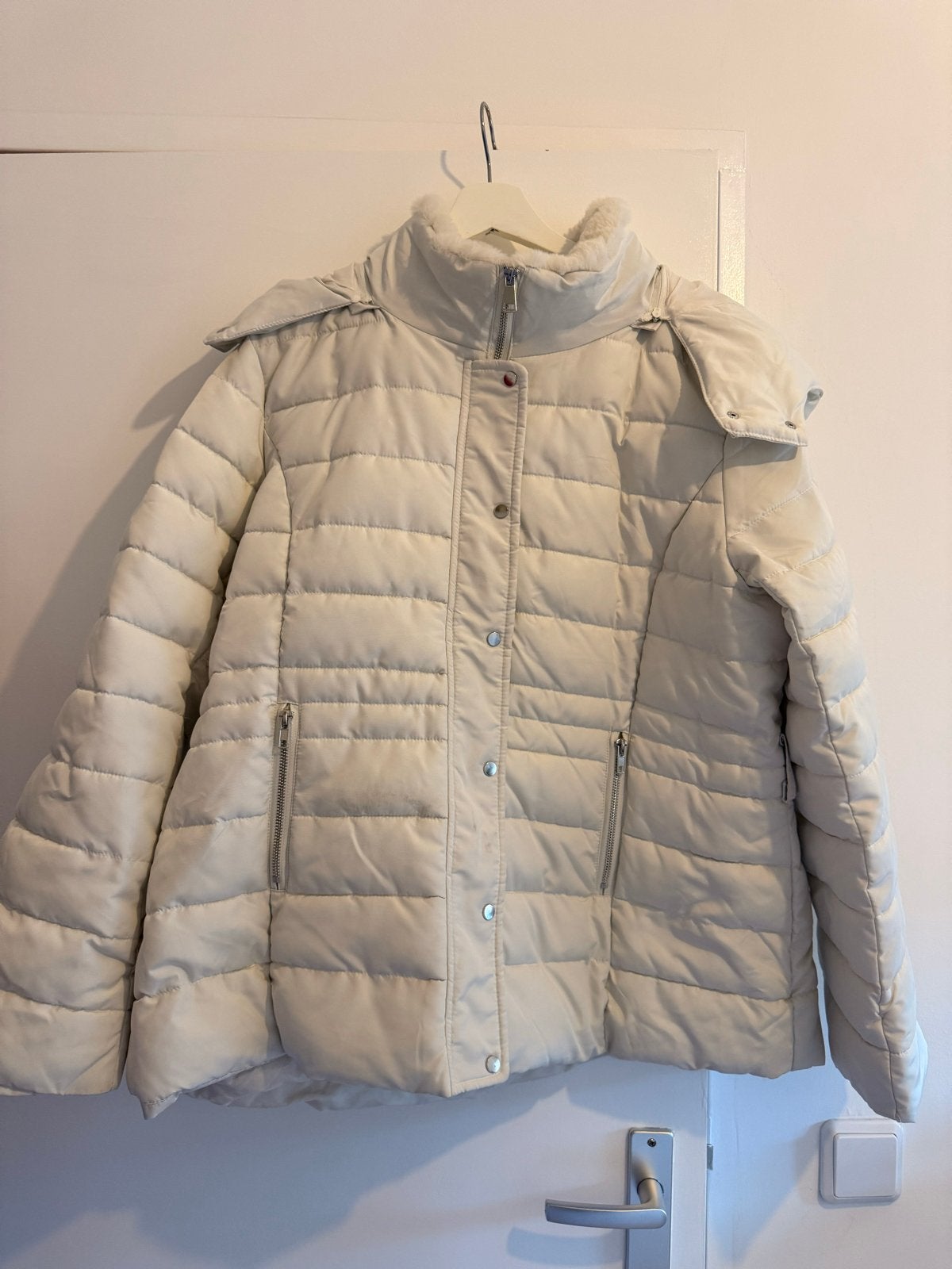 Linea Loresi Winterjas XXL - Crème/Wit, Kleding | Dames, Jassen | Winter, Ophalen of Verzenden, Zo goed als nieuw, Maat 46/48 (XL) of groter