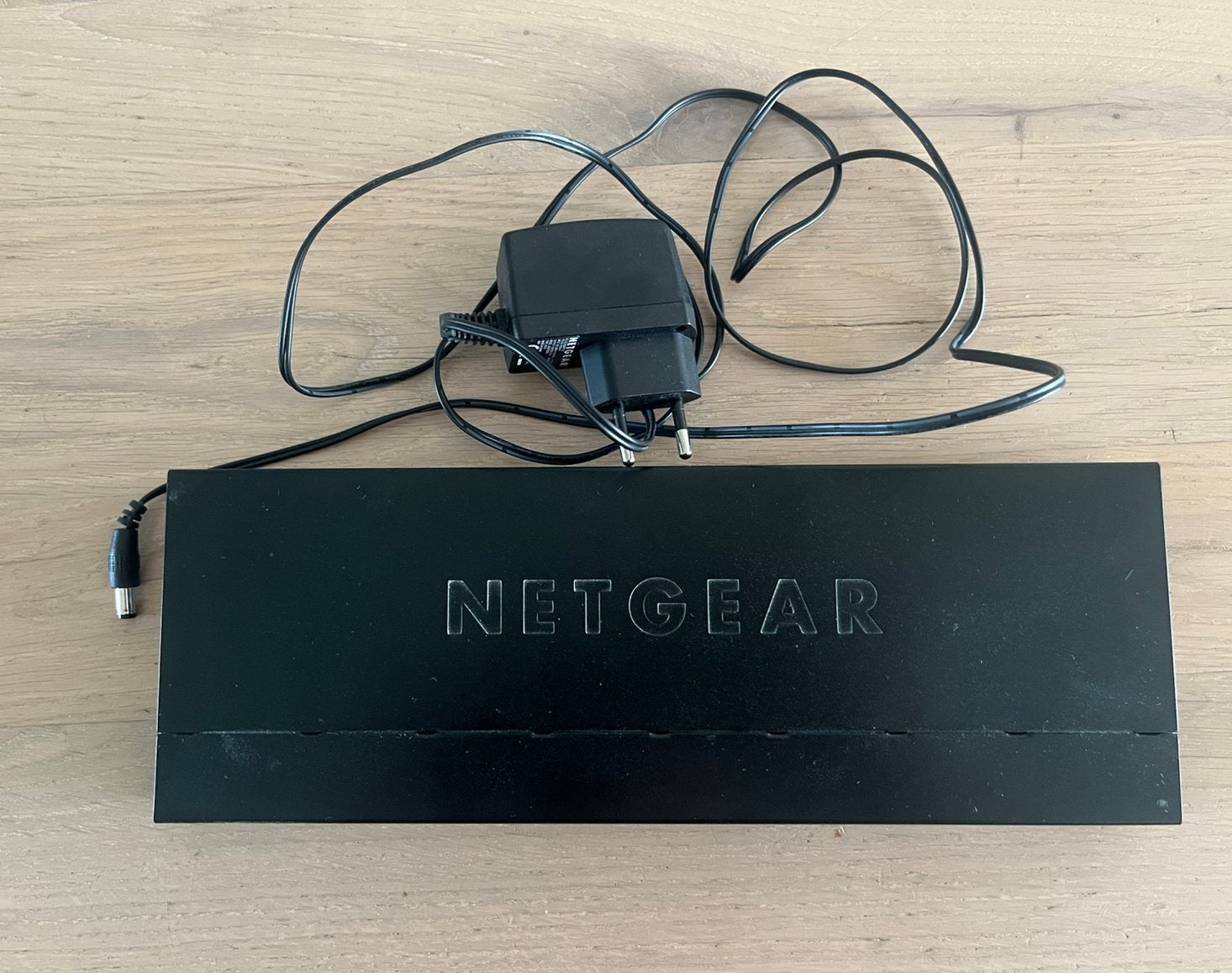 Netgear GS316 v3 16-port Gigabit Ethernet Desktop Switch, Ophalen of Verzenden, Zo goed als nieuw