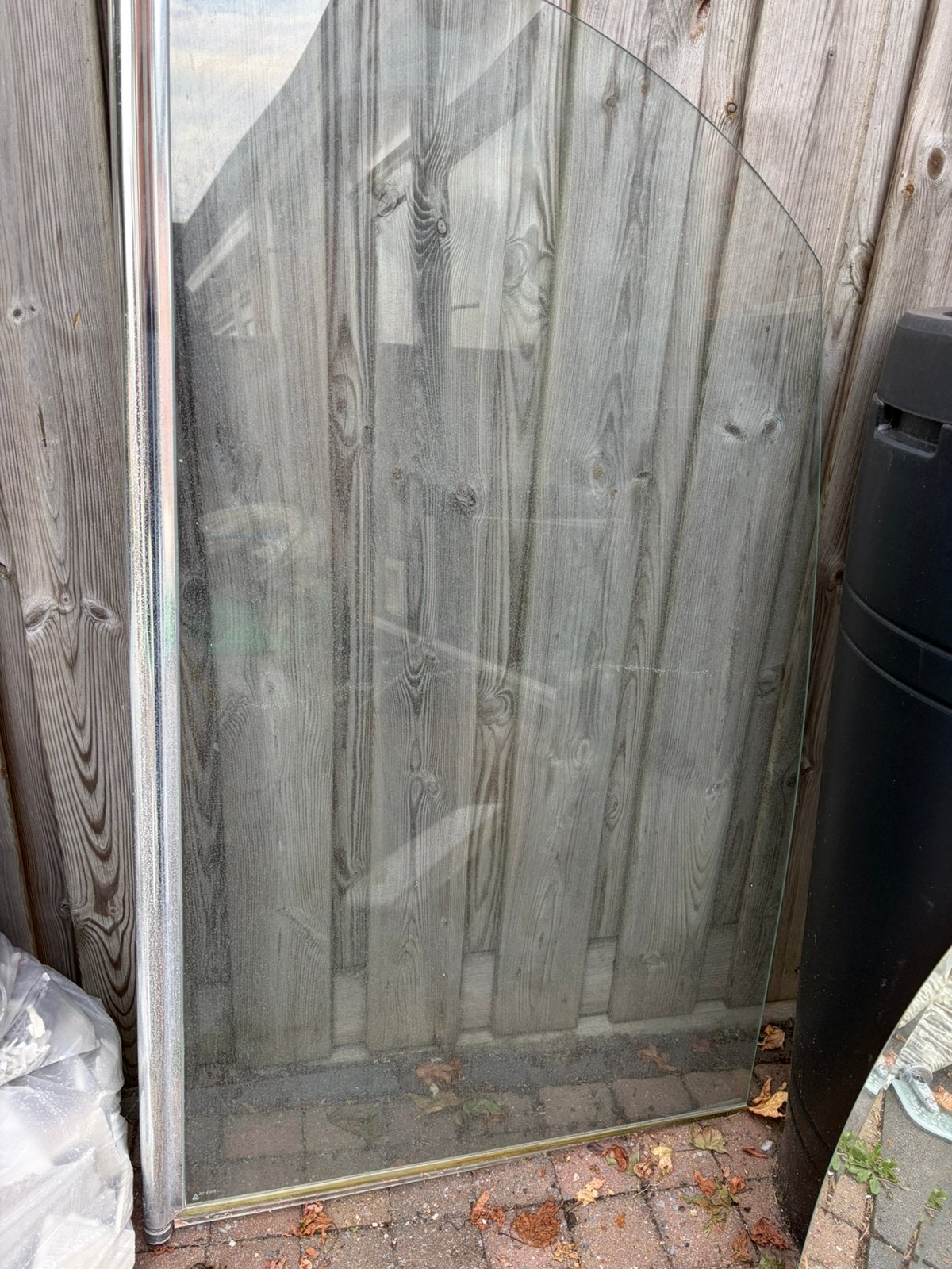 Gratis Glazen Douchescherm / Badwand / Shower Glass, Ophalen, Zo goed als nieuw
