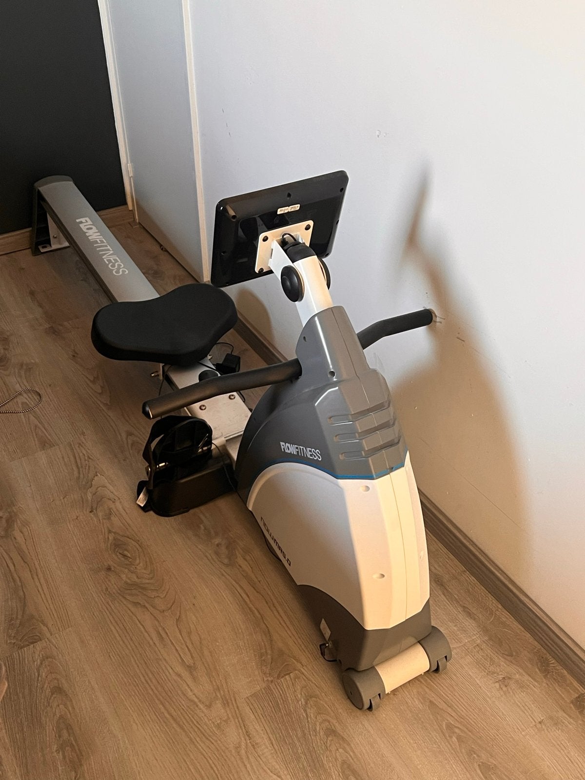 Flow Fitness Roeitrainer - Zo goed als nieuw, Ophalen, Benen, Zo goed als nieuw, Metaal