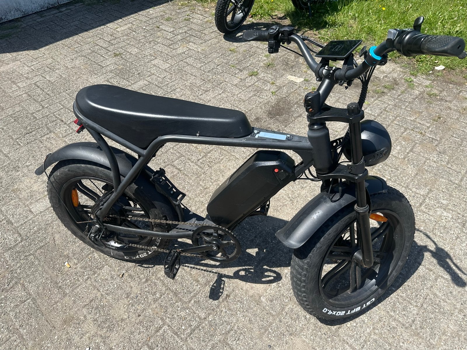 OUXI V8 Fatbike, Zo goed als nieuw, Minder dan 47 cm, 50 km per accu of meer, Ophalen