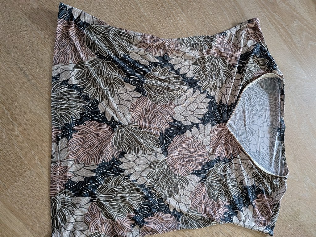 t-shirt lola liza maat 42, Meerkleurig, Maat 42/44 (L), Ophalen of Verzenden, Zo goed als nieuw