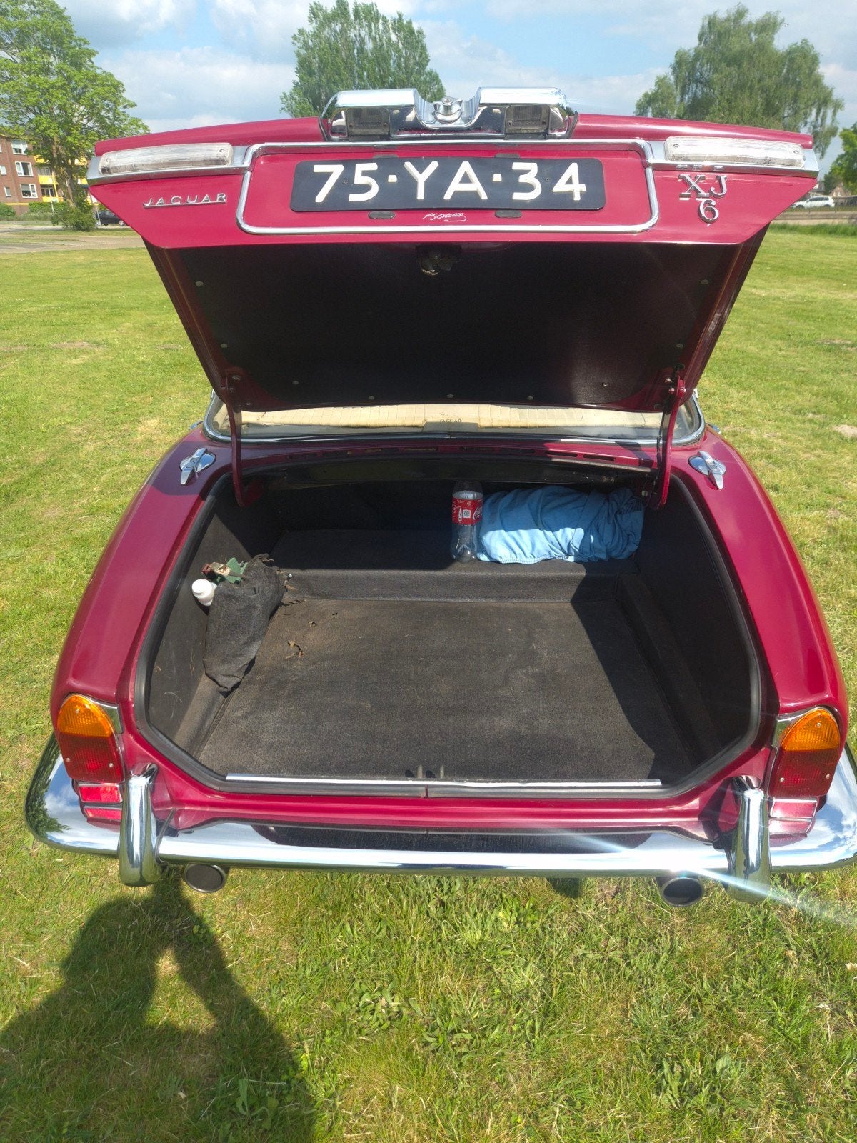 Jaguar XJ6 1976 Rood, SWB, foto 10