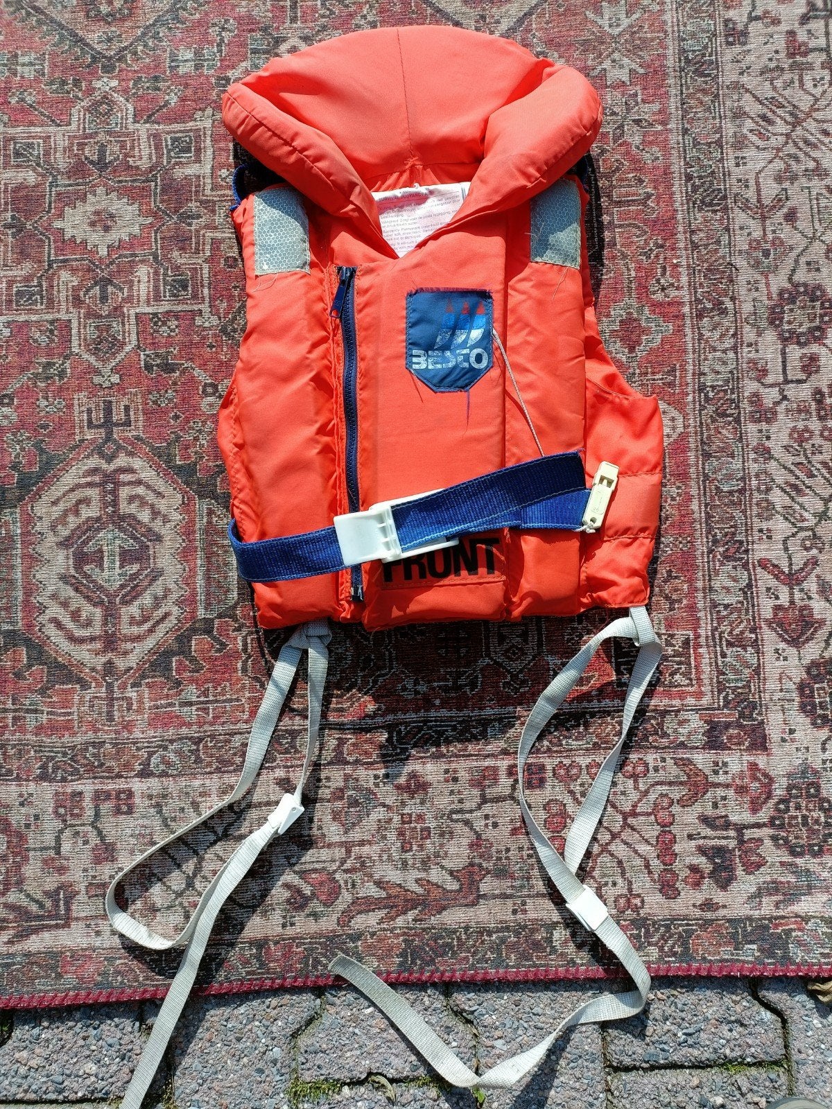 BESTO Reddingsvest 30-40 kg - Oranje, Watersport en Boten, Ophalen of Verzenden, Gebruikt, Reddingsvest of Zwemvest, Besto