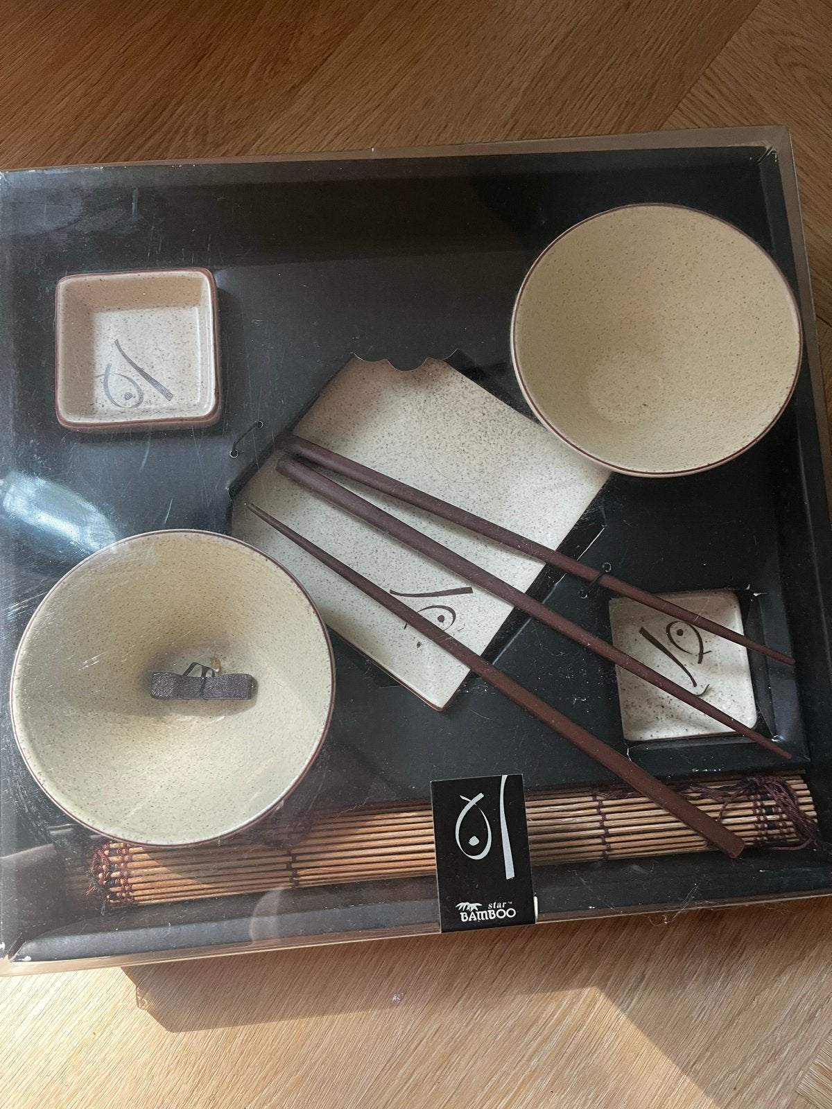 Aziatisch servies set met bamboe details, Aziatisch, Keramiek, Nieuw, Ophalen of Verzenden