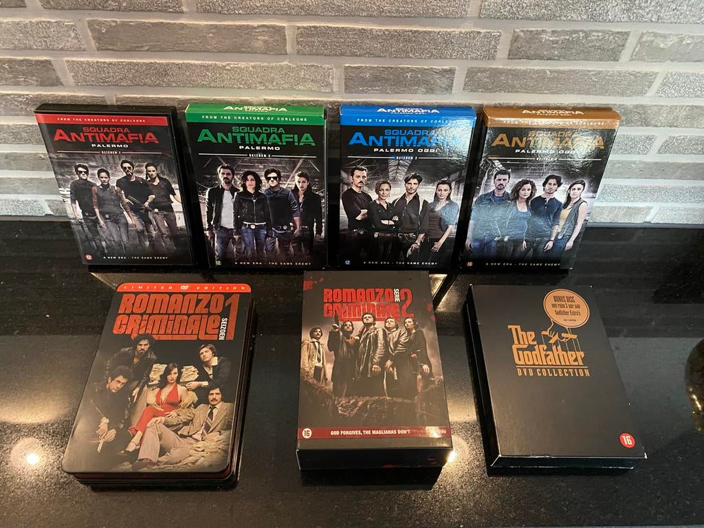 DVD Collectie Italiaanse Maffia Series - Squadra Antimafia, Cd's en Dvd's, Dvd's | Thrillers en Misdaad, Maffia en Misdaad, Vanaf 16 jaar