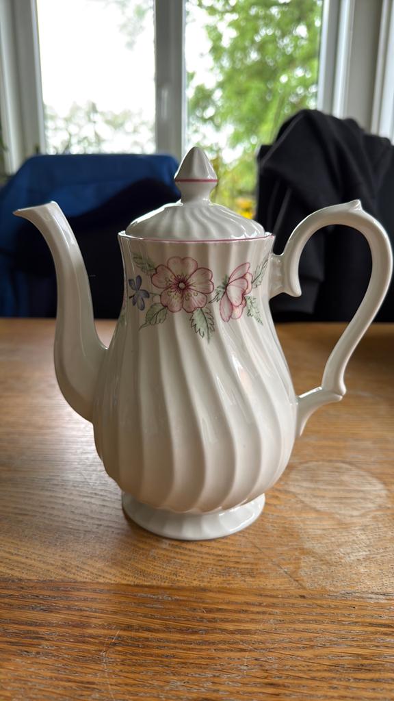 Vjntage spring fields collectie koffie- thee pot, Ophalen of Verzenden