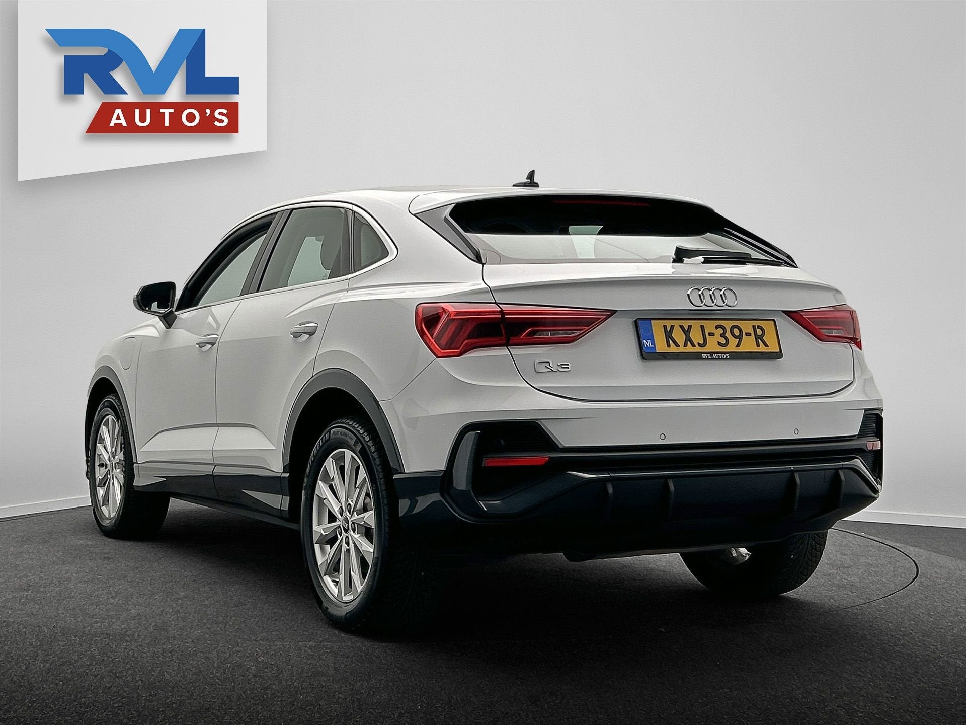 Audi Q3 Sportback 45 TFSI e Plug-in | Navigatie | Adapt. Cru, Auto's, Stof, Gebruikt, 150 pk, Wit