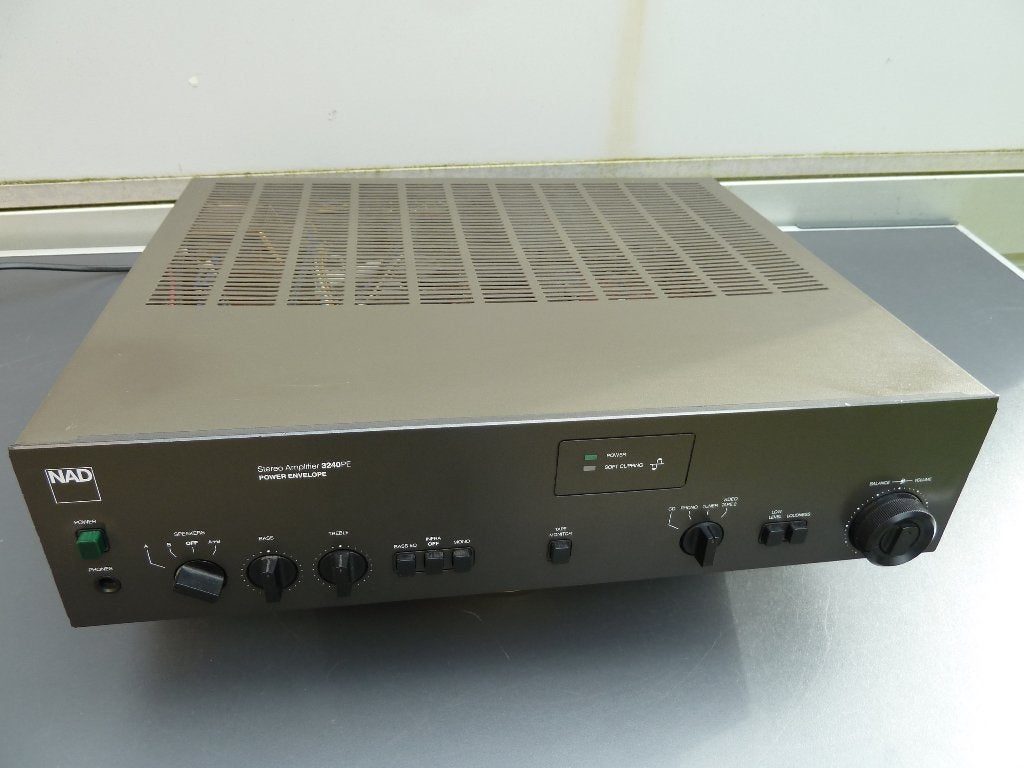 NAD  3240PE AMPLIFIER, Audio, Tv en Foto, Ophalen, Gebruikt, Overige merken