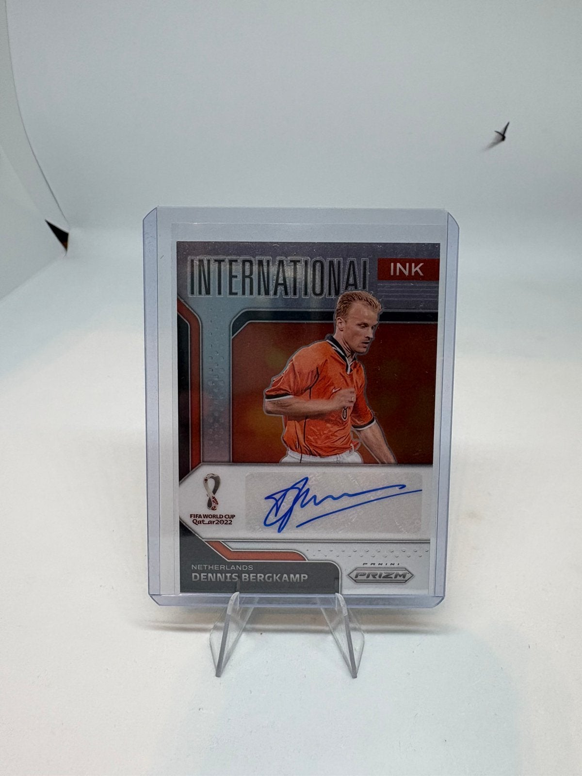 Panini Prizm WC 2022 Dennis Bergkamp Nederland Autograph, Ophalen of Verzenden, Zo goed als nieuw, Plaatje