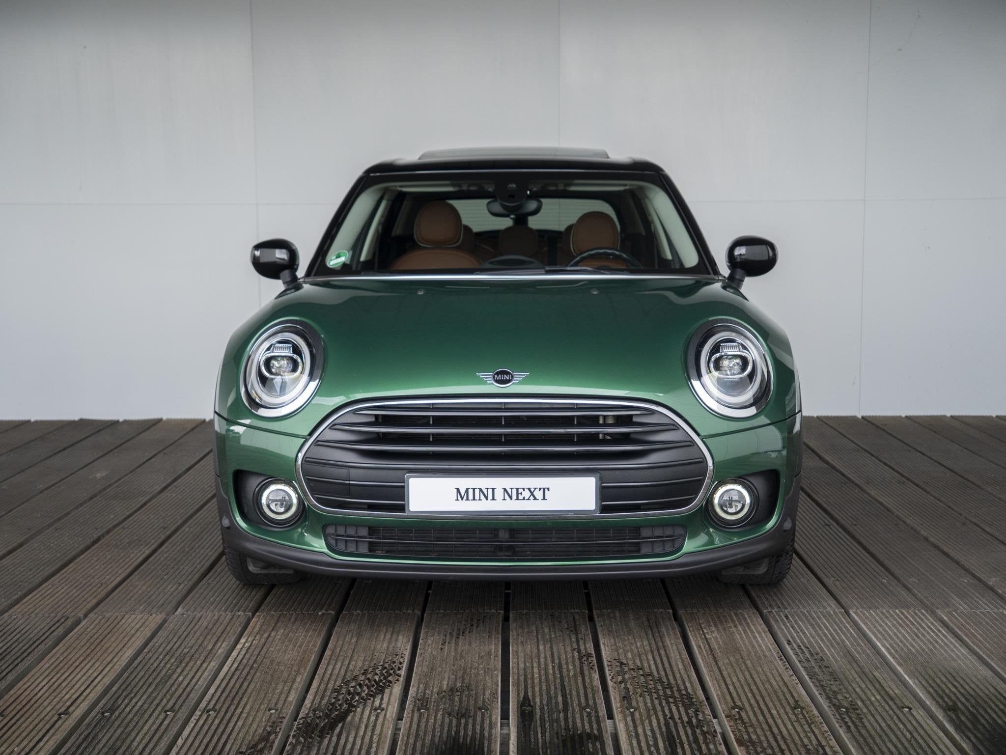 MINI Clubman Cooper Aut. Business Plus + Chester Leder + Pan, Auto's, Gebruikt, Met garantie (alle), Origineel Nederlands, Automatische klimaatregeling