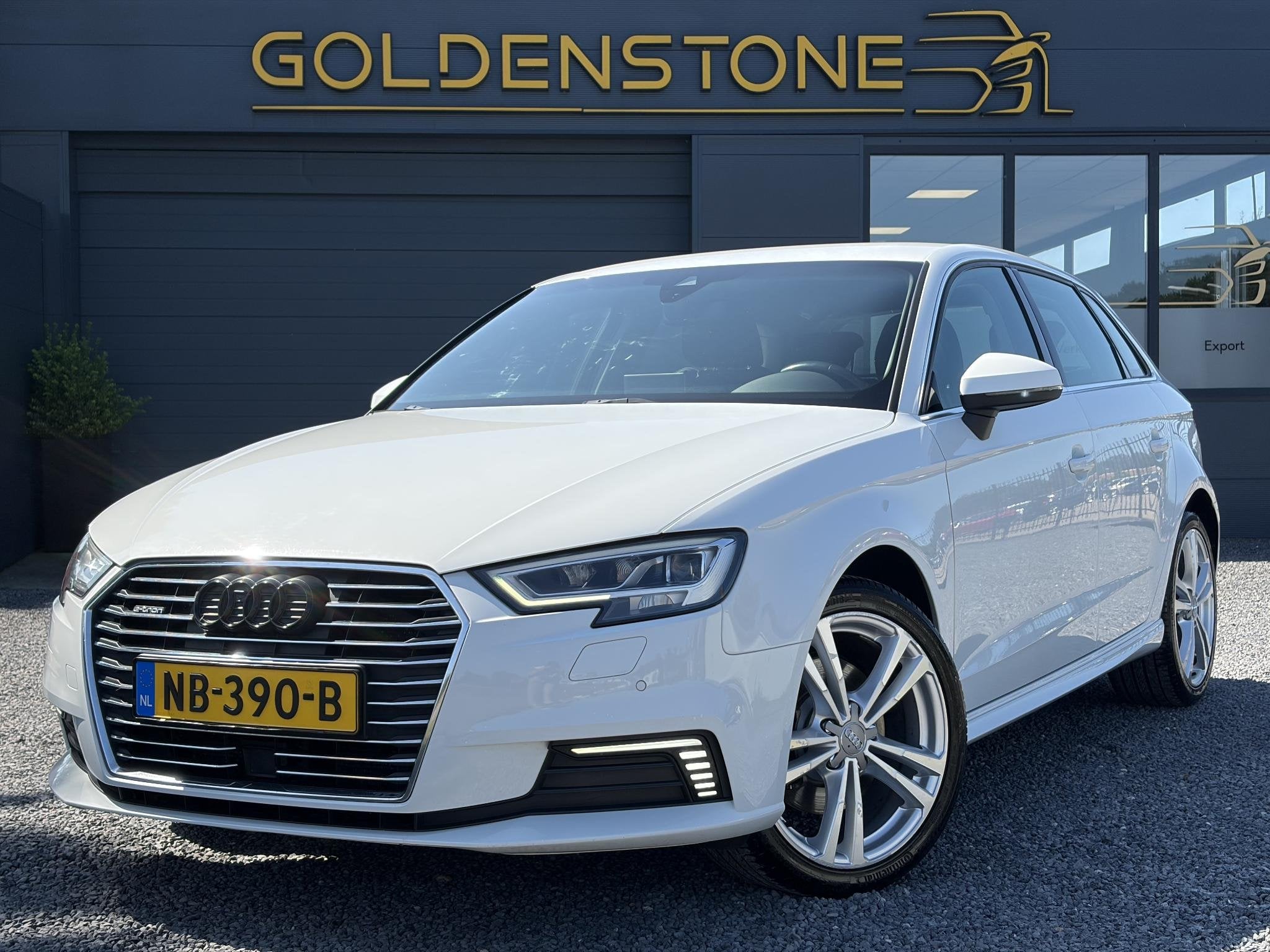 Audi A3 Sportback 1.4 e-tron Lease Edition SOH 84%,Carplay,N, Auto's, Stof, Gebruikt, 4 cilinders, Automatische klimaatregeling