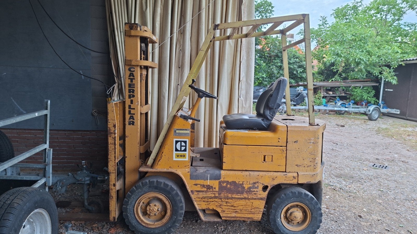 Caterpillar V40 Heftruck - Robuust en Betrouwbaar, Zakelijke goederen, Machines en Bouw | Heftrucks en Intern transport, Benzine