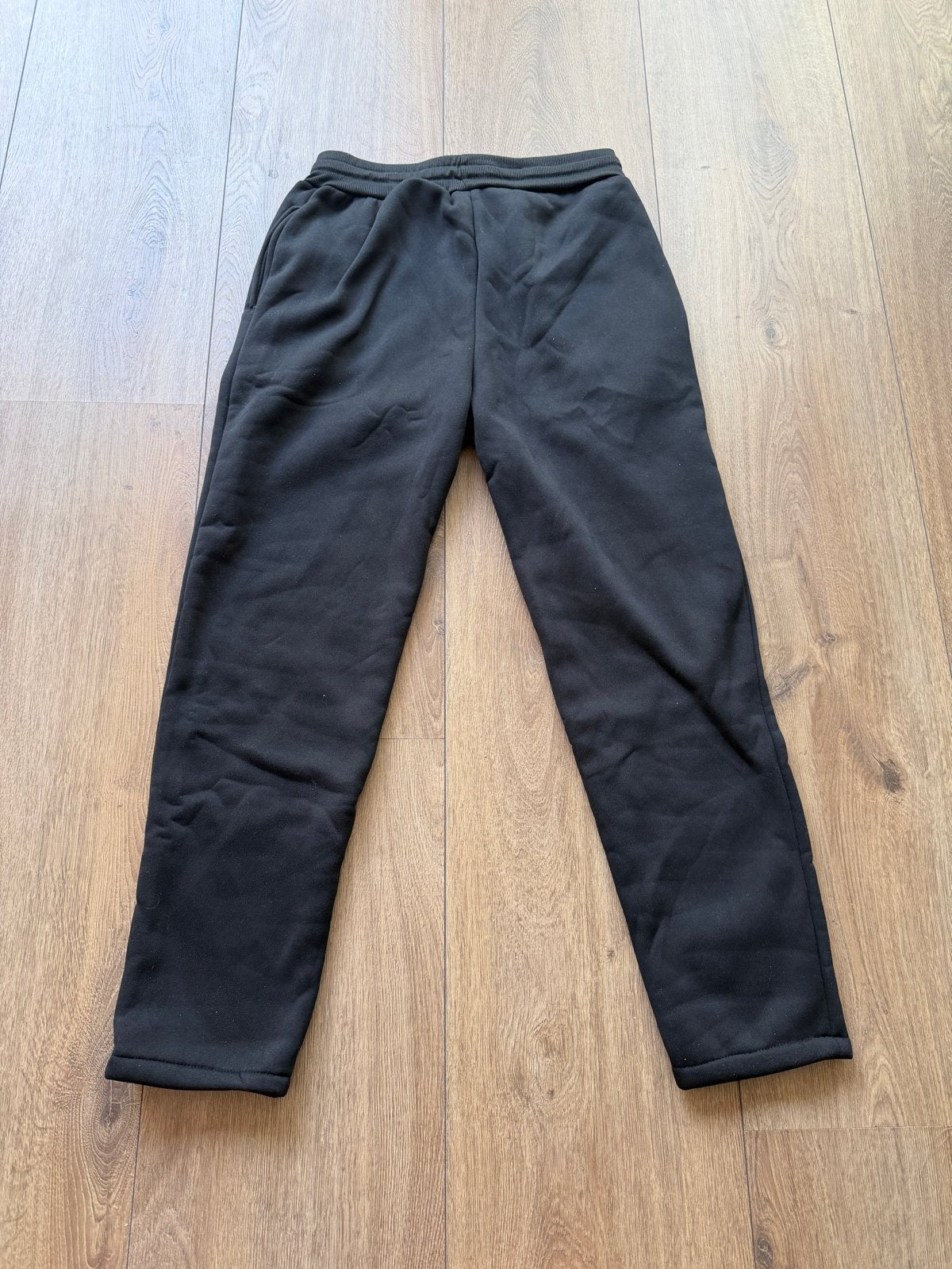 Zwarte joggingbroek met logo, Verzenden, Zo goed als nieuw, Zwart