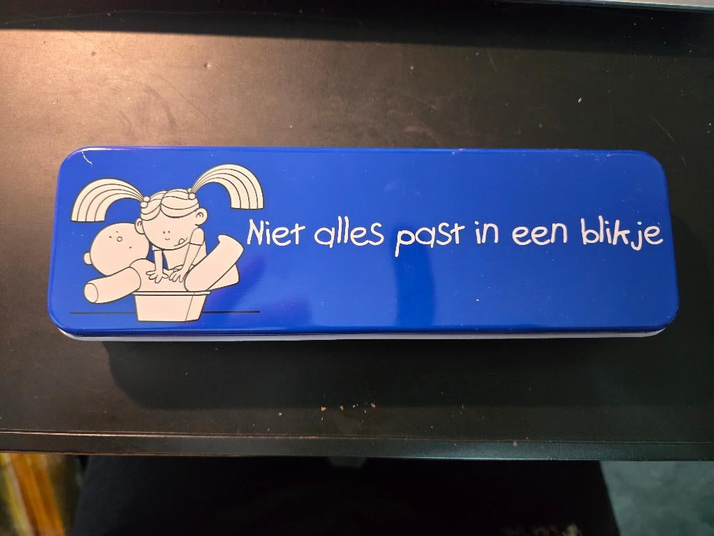 Vintage blauwe metalen pennendoosje van Blue Band. ., Verzamelen, Blikken, Ophalen, Gebruikt, Overige, Overige merken