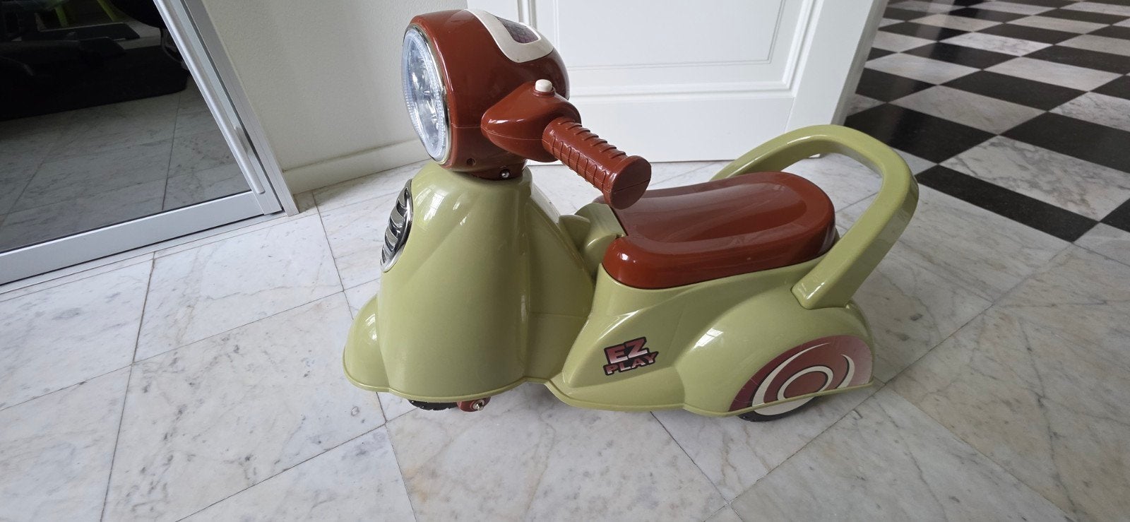 EZ Play loopscooter loopauto, Ophalen, Gebruikt, Loopfiets