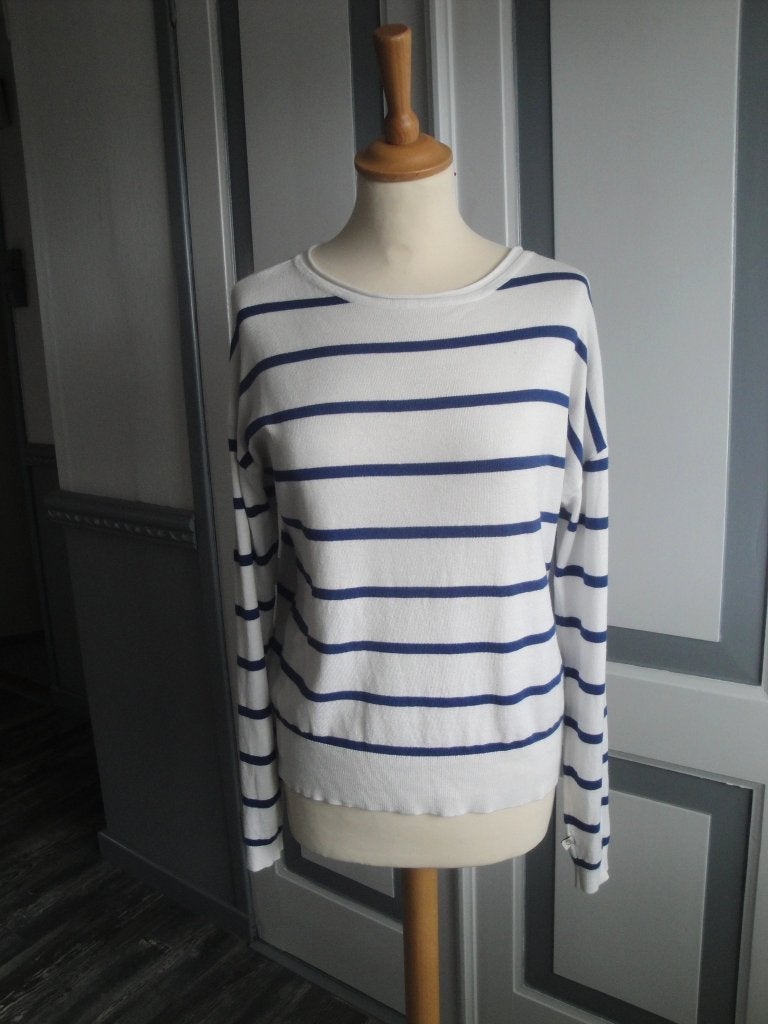 Wit/blauw truitje ZUSSS maat M, Kleding | Dames, Maat 38/40 (M), Meerkleurig, Ophalen of Verzenden, Zo goed als nieuw
