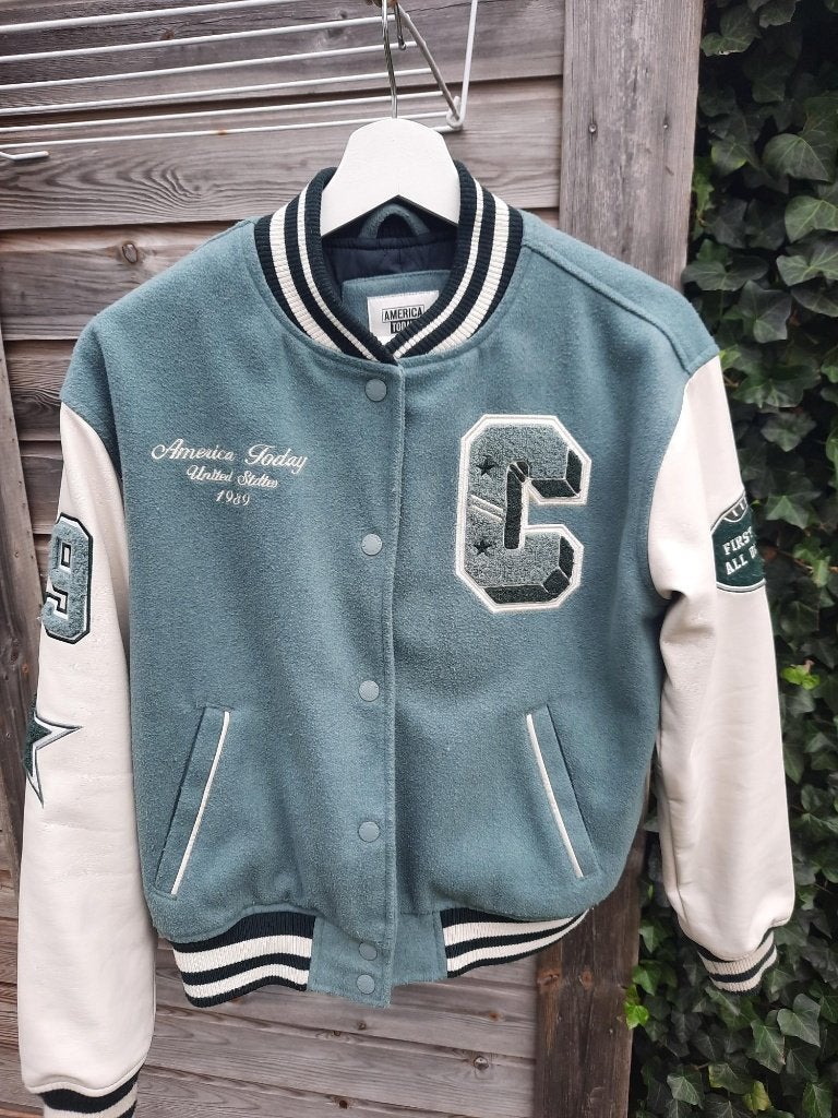 Varsity jacket van America Today, maat 158 / 164, Ophalen, America Today, Meisje, Zo goed als nieuw