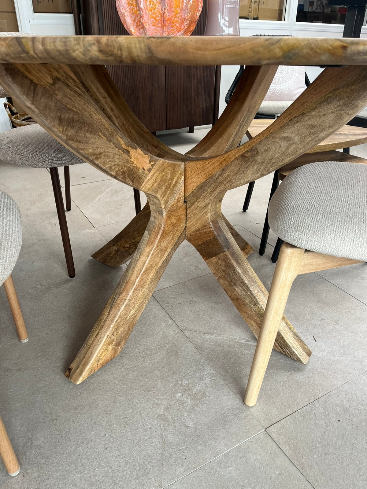 Magazijn leegverkoop ronde eettafel mangohout massief matrix, Hout, Nieuw, Ophalen of Verzenden, Info@wkhome.nl