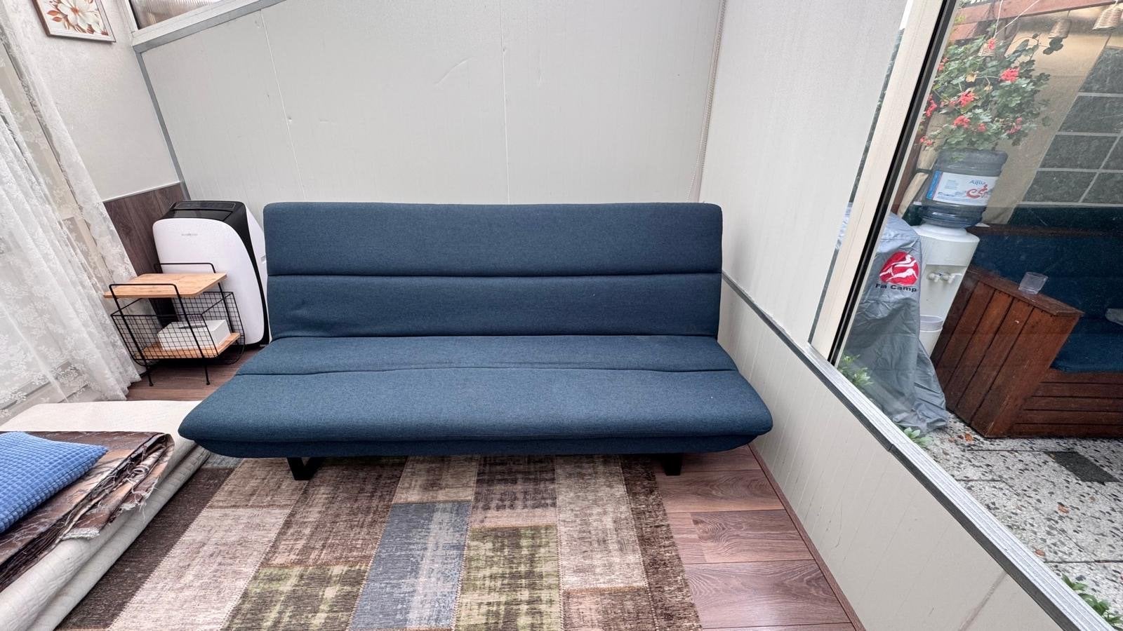 Donkerblauwe slaapbank 120x200 - Compact en comfortabel, Ophalen, Blauw, Tweepersoons, Zo goed als nieuw