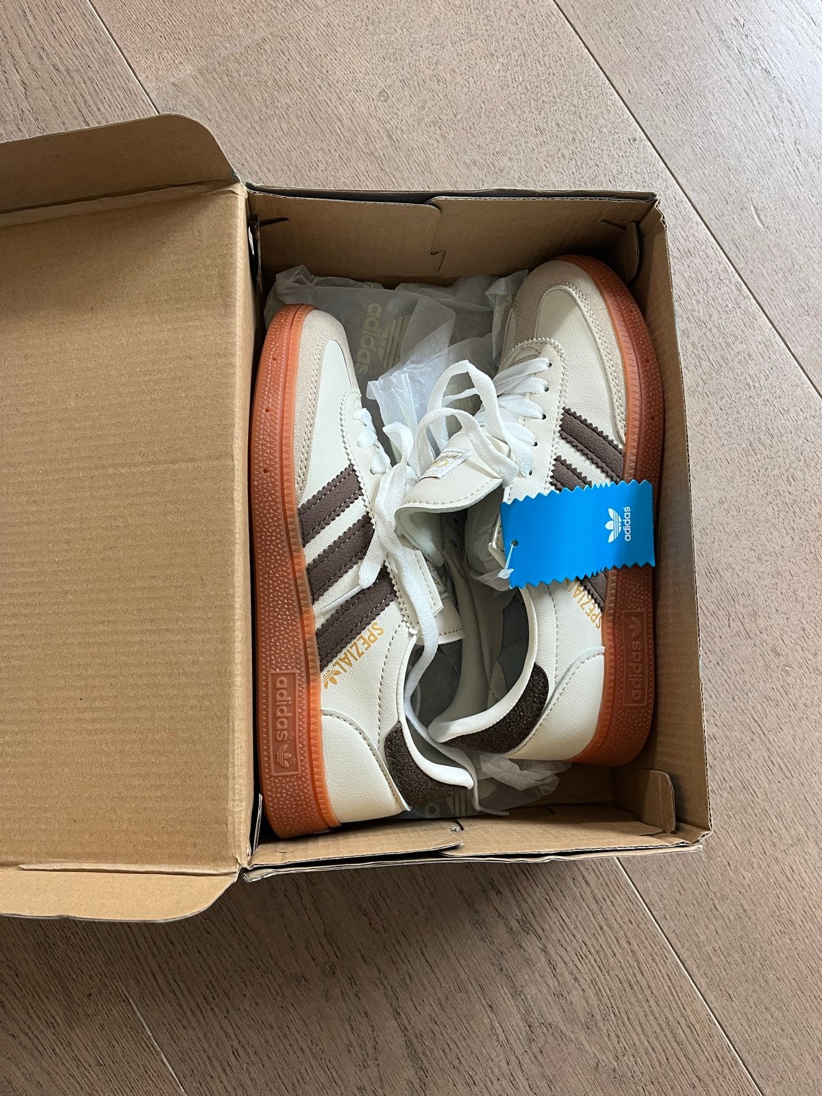 Adidas Spezial sneakers - Nieuw met tags 36, Kleding | Dames, Schoenen, Nieuw, Sneakers of Gympen, Beige, Ophalen of Verzenden