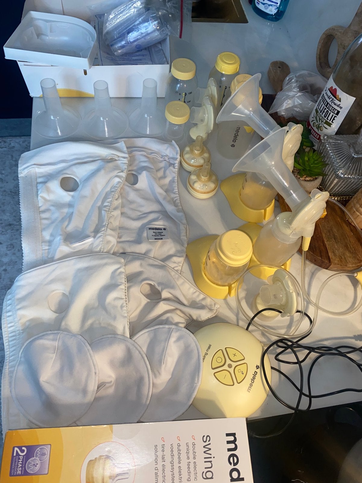 Medela Swing Maxi dubbele elektrische borstkolf met extra’s, Ophalen, Zo goed als nieuw