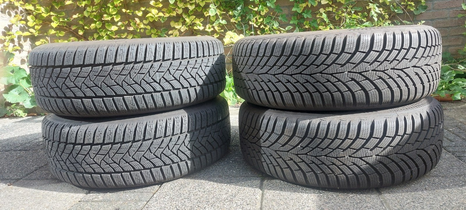 4 Winterbanden (2x Dunlop, 2x Continental) op velg, Auto-onderdelen, Ophalen, Gebruikt, 16 inch, Banden en Velgen