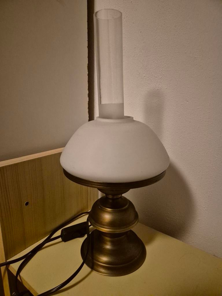 Antieke tafellamp met glazen kap, Antiek en Kunst, Ophalen