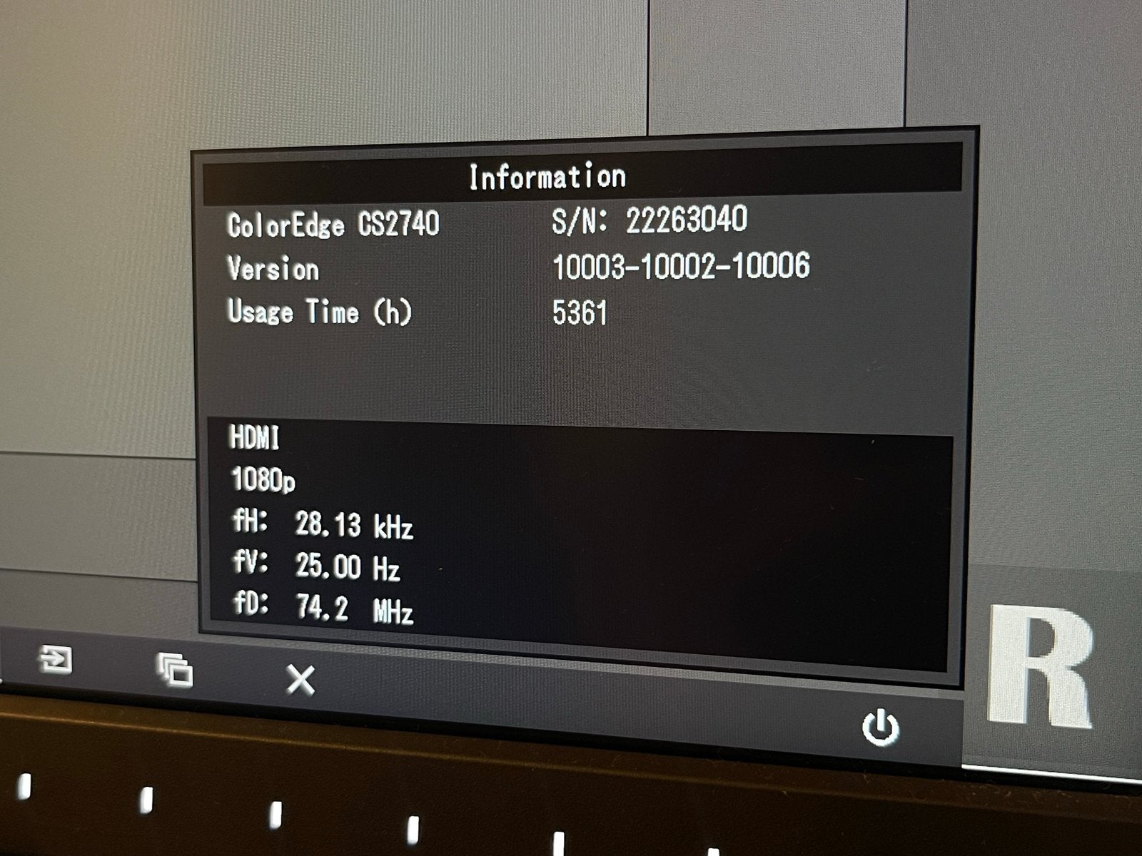 Foto 10 van EIZO ColorEdge CS2740 27 inch 4K monitor GEKALIBREERD