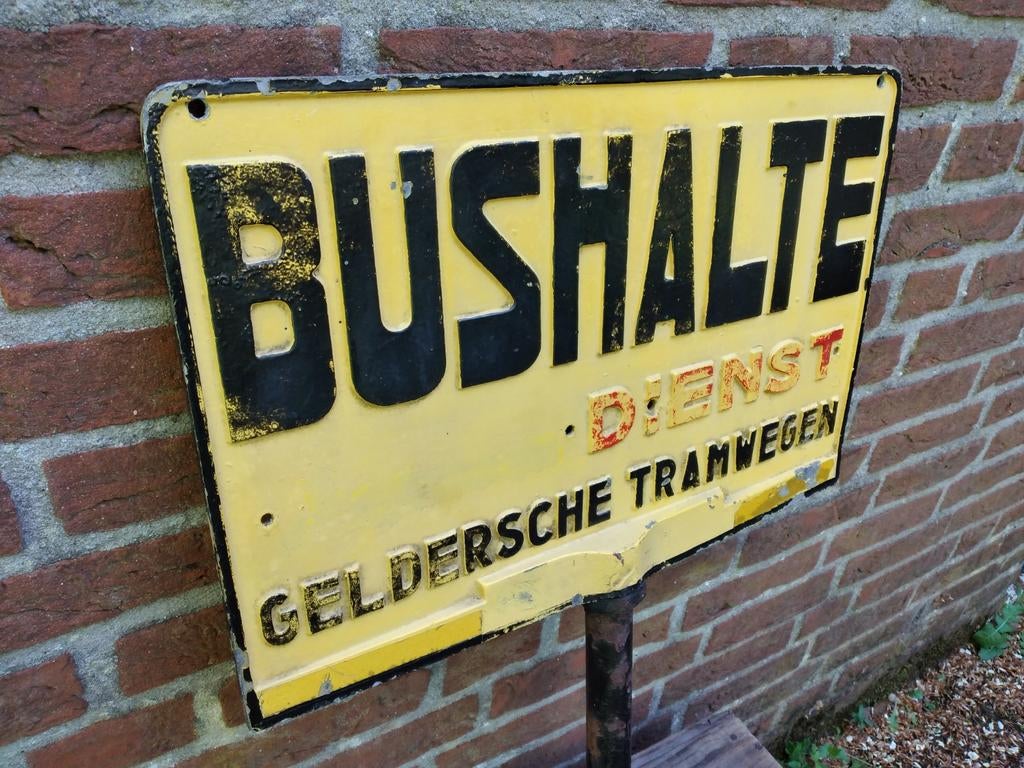 Oud bushaltebord bushalte dienst  geldersche tramwegen, Verzamelen, Spoorwegen en Tramwegen, Ophalen, Gebruikt, Bus of Metro, Overige typen