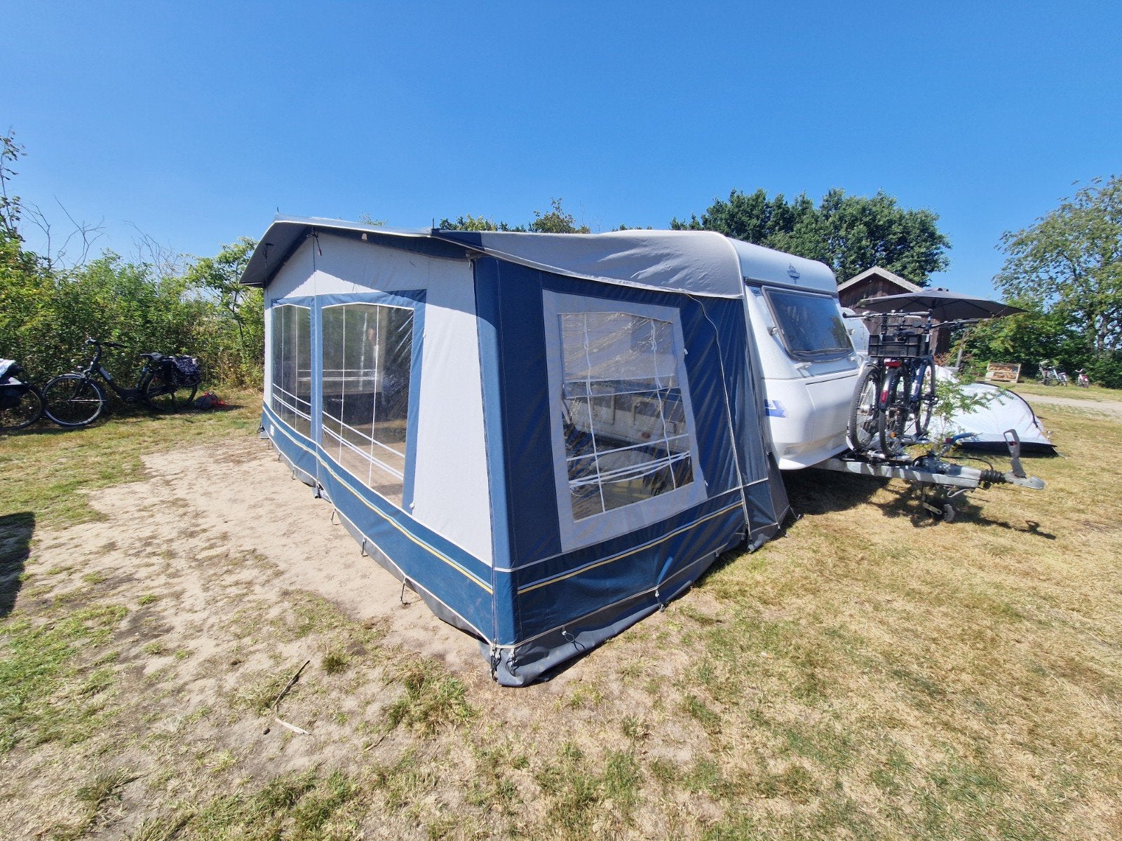 Hobby 495 Prestige uit 2000, Rondzit, Hobby, Kachel, Dwarsbed