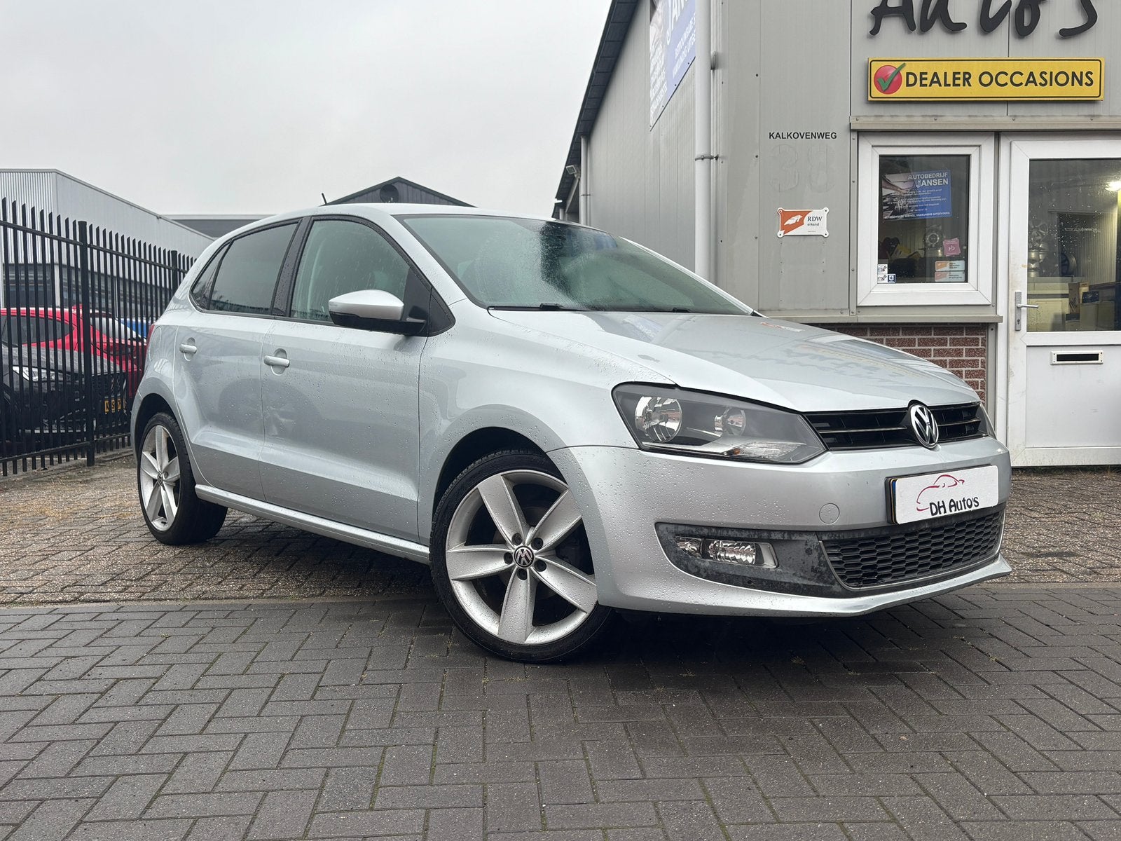 Volkswagen Polo 1.2 TSI Automaat | 5 dr |  Ketting vervangen, 40 €/maand, Zwart, 4 cilinders, Origineel Nederlands