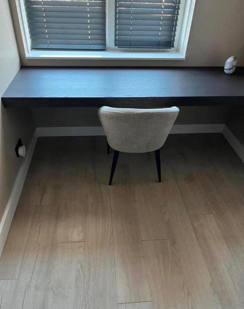 Zwevend bureaublad 209x64 cm eikenfineer, Huis en Inrichting, Bureaus, Ophalen, Overige typen, Spaanplaat of MDF, Modern