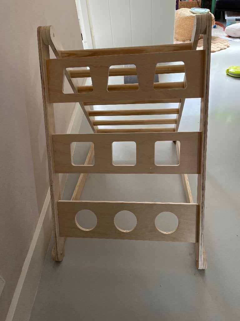 Houten Montessori klimdriehoek – multifunctioneel, Ophalen, Zo goed als nieuw