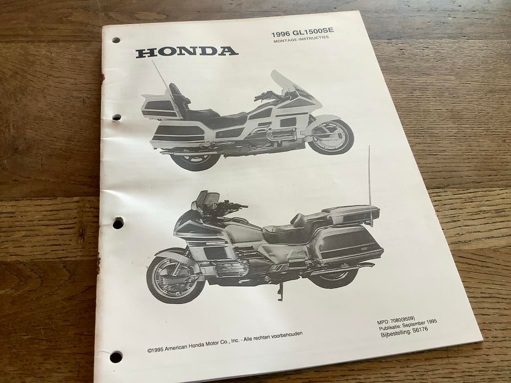 Honda GL1500SE Montage Instructies - 1996, Motoren, Handleidingen en Instructieboekjes, Honda, Verzenden