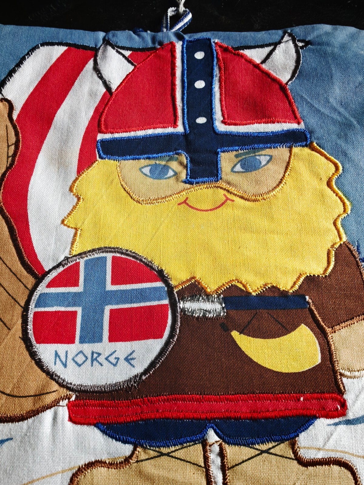 Vintage Noorse Pannenlap Viking – Erling Krage Bergen Norway, Pannenlap of onderzetter, Gebruikt, Katoen, Ophalen of Verzenden