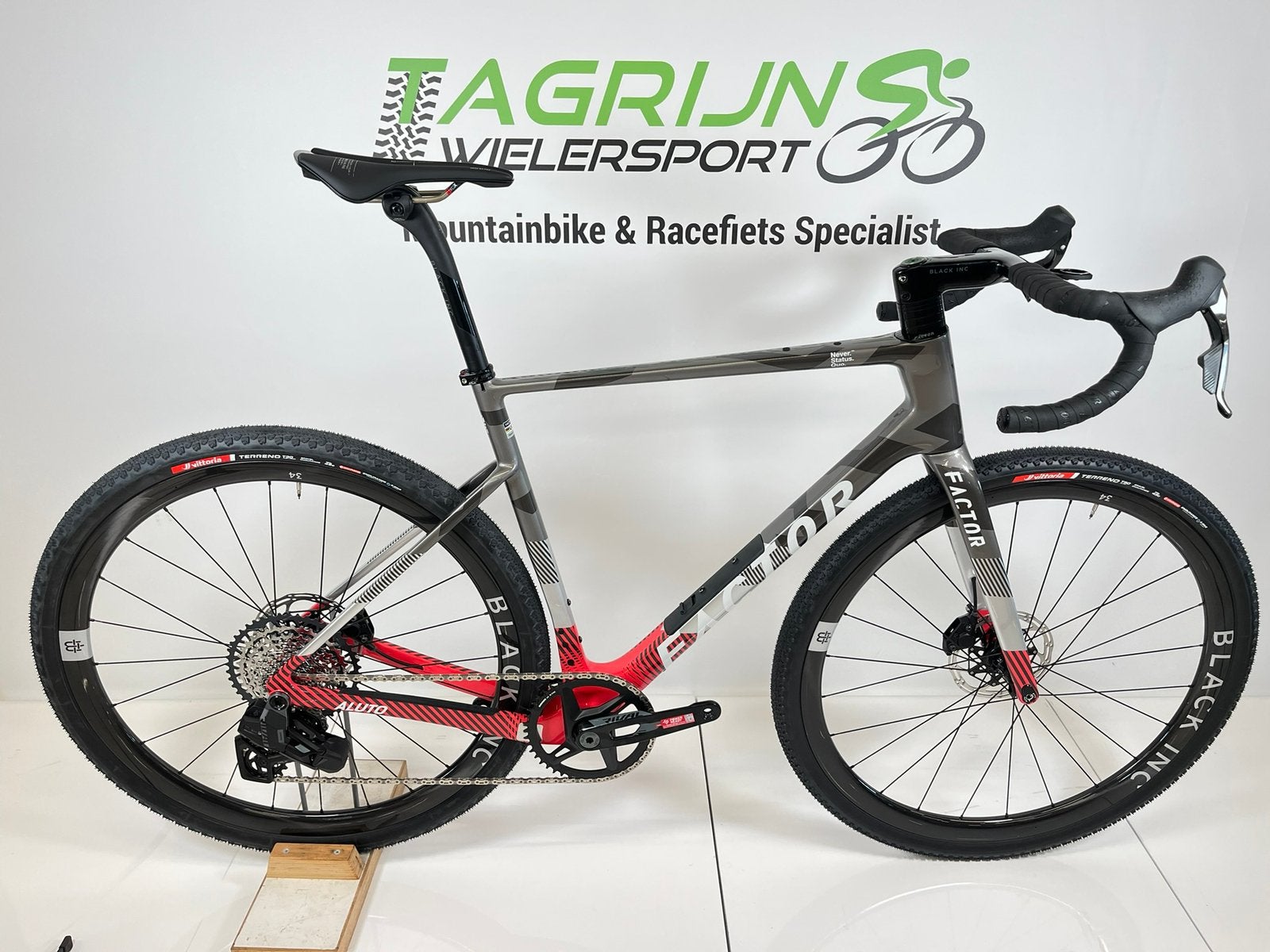 Nieuwe Factor Aluto Carbon gravelbike Sram Rival XPLR mt 56, 28 inch, Carbon, Nieuw, Meer dan 20 versnellingen