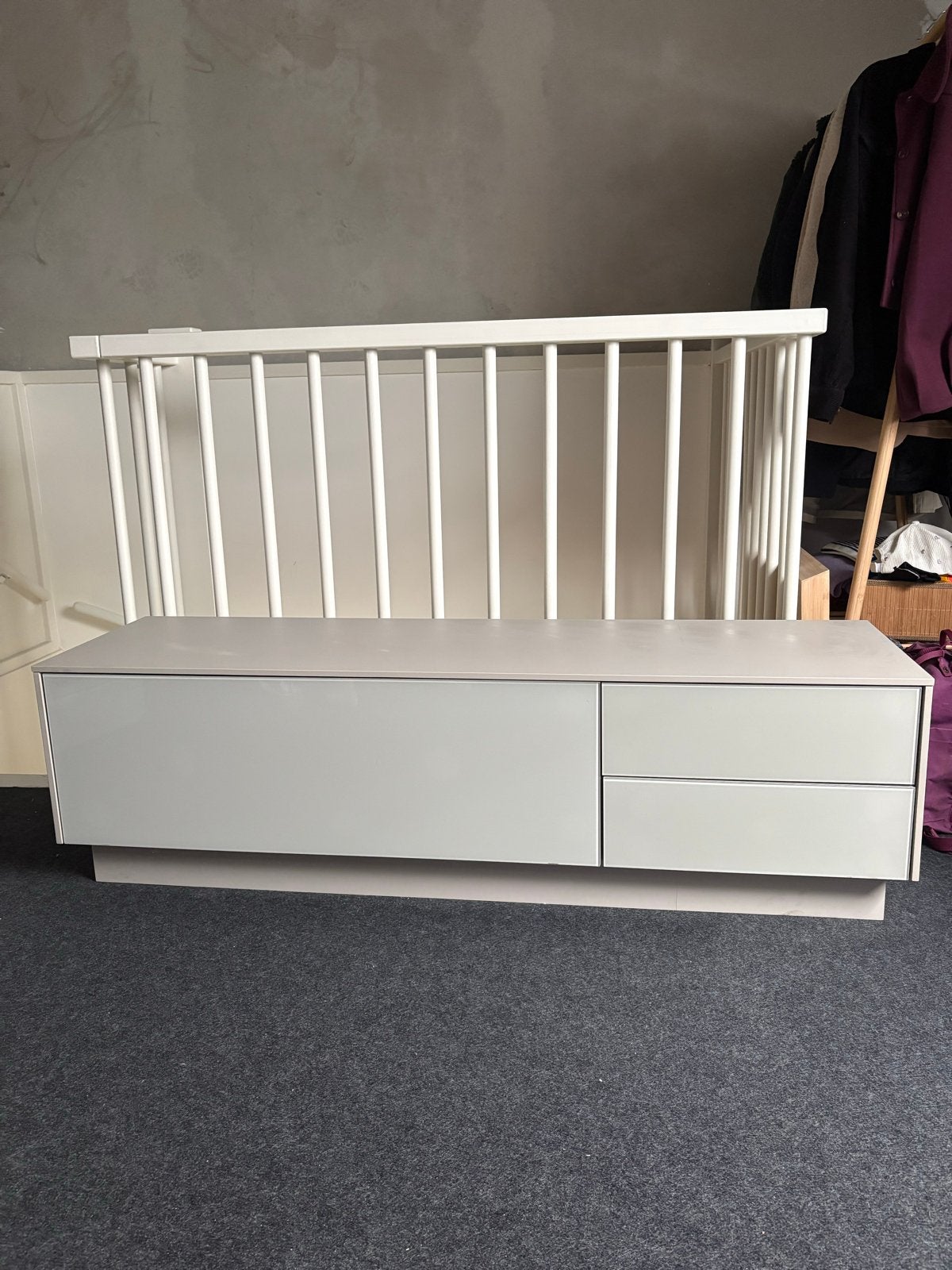 Maatwerk design tv-meubel / laag dressoir | Greeploos, Ophalen, Overige materialen, 100 tot 150 cm, Zo goed als nieuw