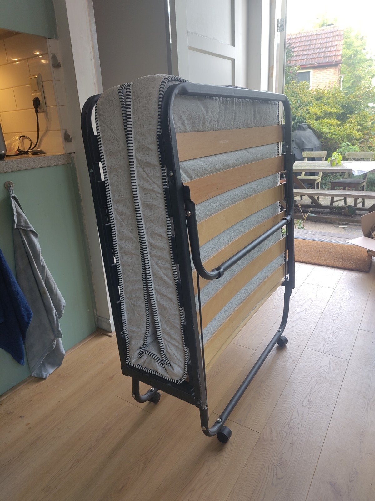 Opvouwbaar (logeer)bed Zo goed als nieuw, Ophalen, 90 cm, Eenpersoons, 190 cm of minder