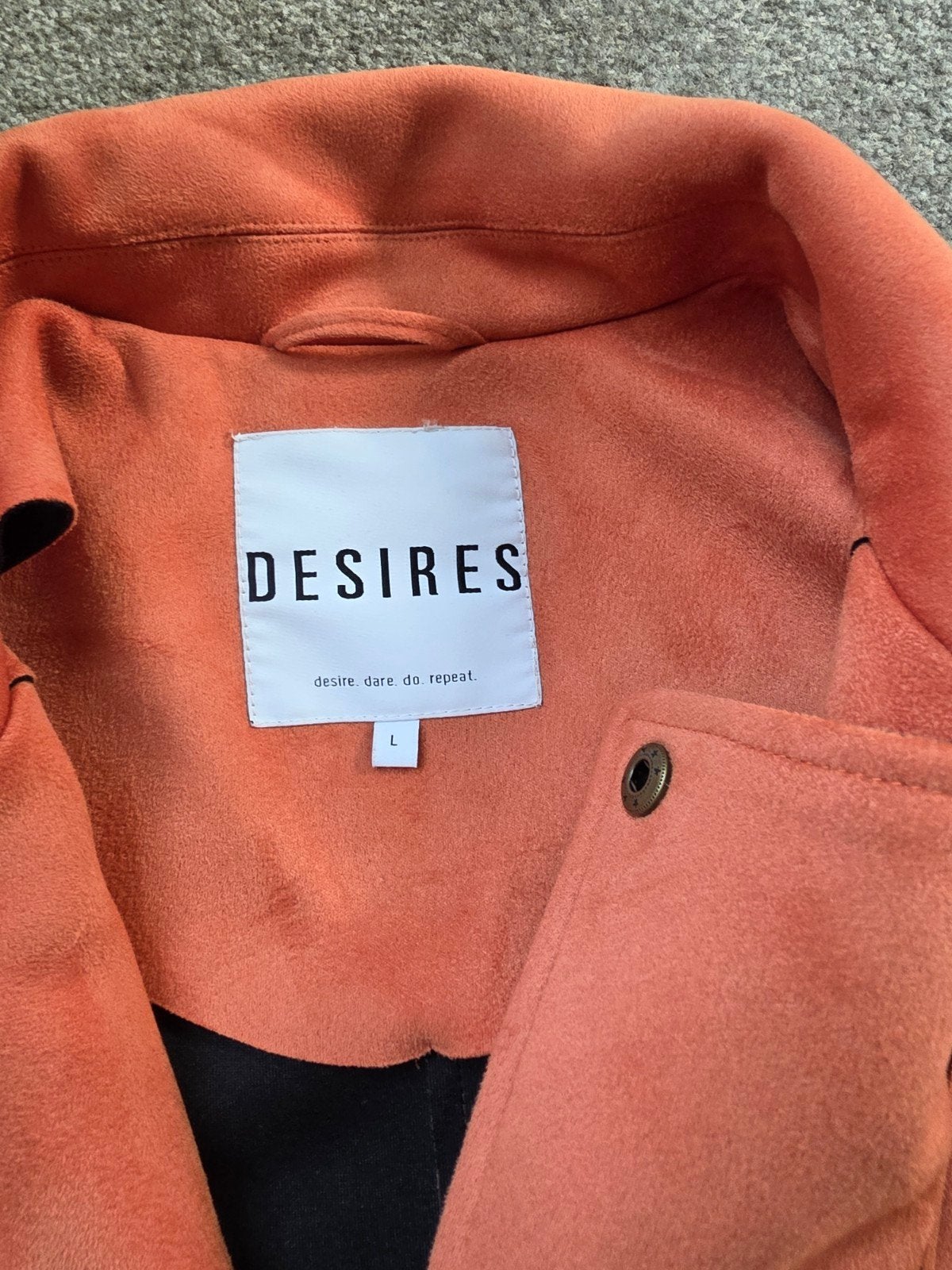 Oranje suède-look jasje van Desires, Kleding | Dames, Desires, Maat 42/44 (L), Oranje, Ophalen of Verzenden