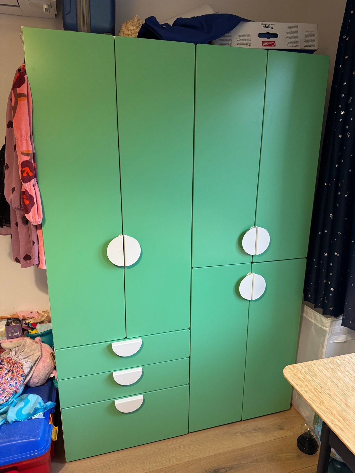 IKEA Smastad Kinder Kledingkast 120x180 - Groen, 100 tot 150 cm, Ophalen of Verzenden, Zo goed als nieuw, Met lade(s)