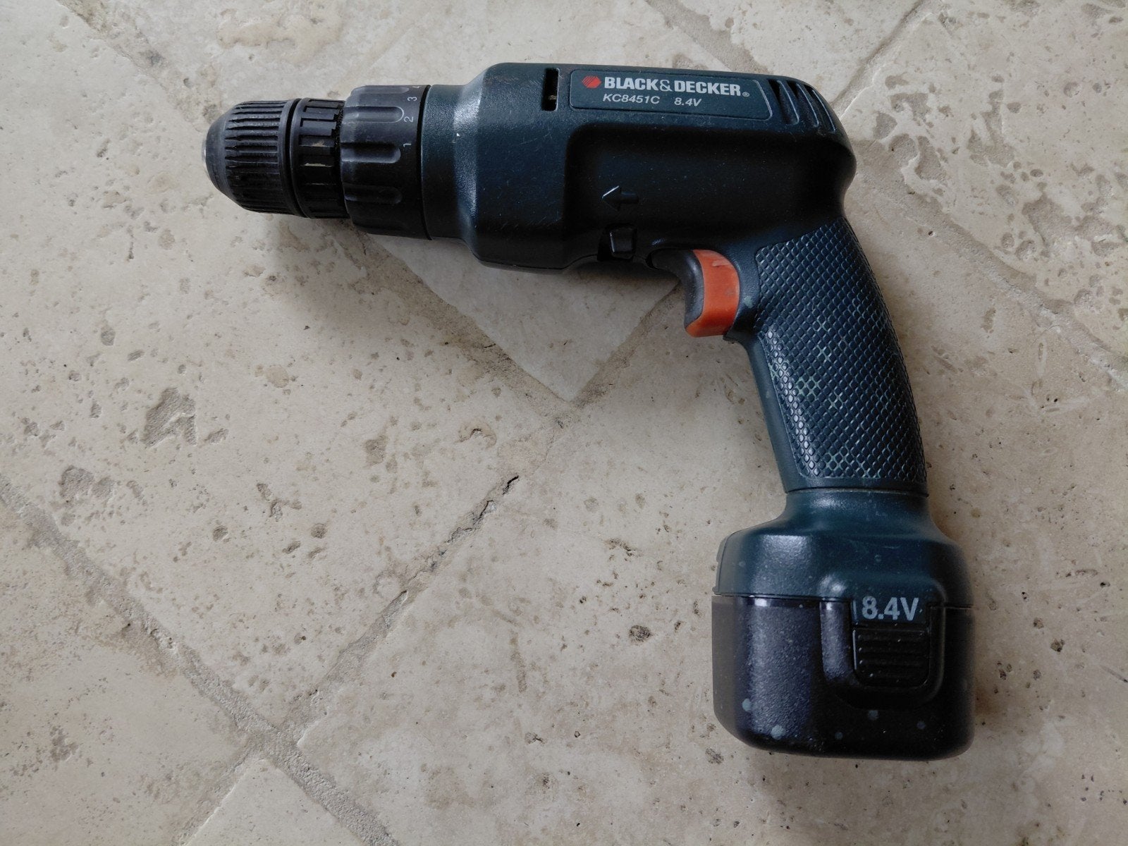 Black & Decker KC8451C 8.4V Boor-/Schroefmachine, Ophalen, Gebruikt, Minder dan 400 watt, Boor- en Schroefmachine