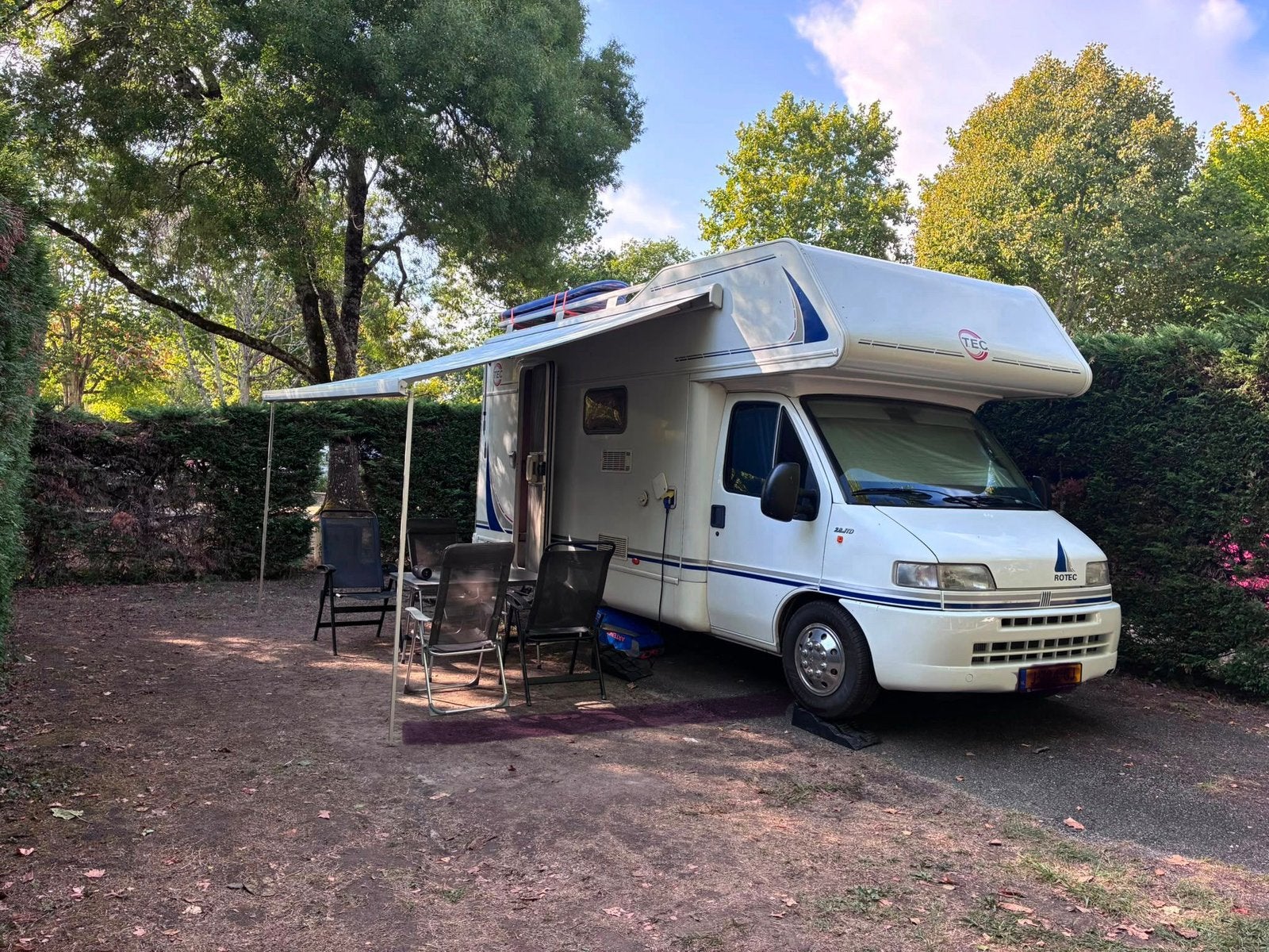 Camper Fiat ducato TEC 6 slaapplaatsen (stapelbed), Chemisch toilet, Alkoof, Ringverwarming, Luifel