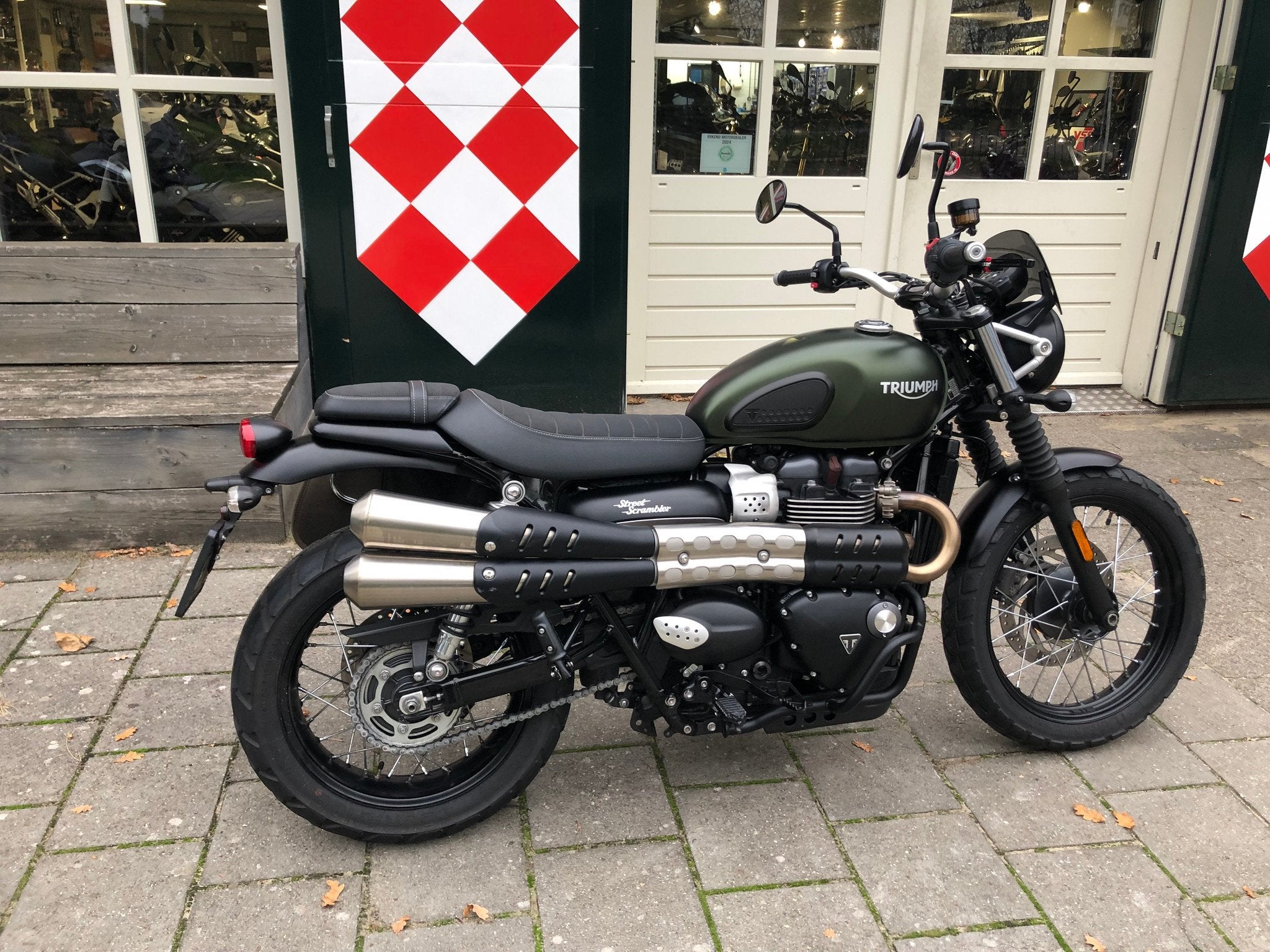 Triumph SCRAMBLER 900 ABS (bj 2019), Motoren, Motoren | Triumph, Triumph Motorcycles Ltd., Bedrijf, Normandy Way
LE10 3BZ  Hinckley, GB