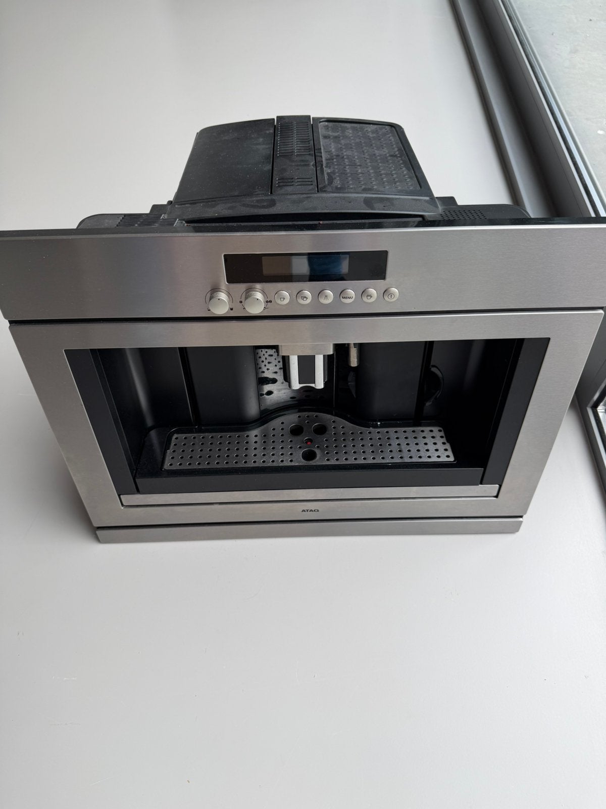 Atag CM4111, geeft geen water, Ophalen, Koffiemachine